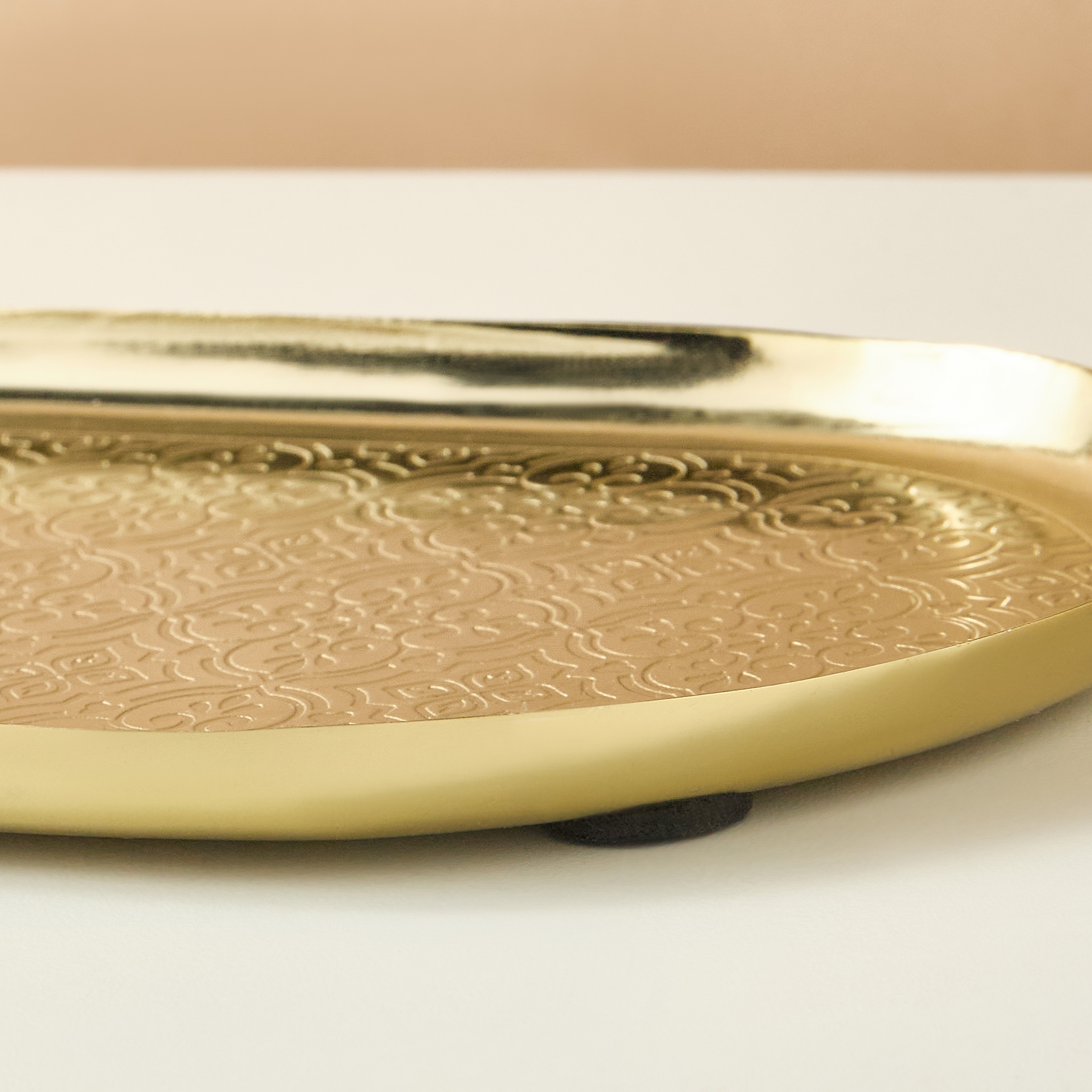 Elevated Textured Oval Tray - 25x16 cms-household-dining-serveware-servingtrays-image-5