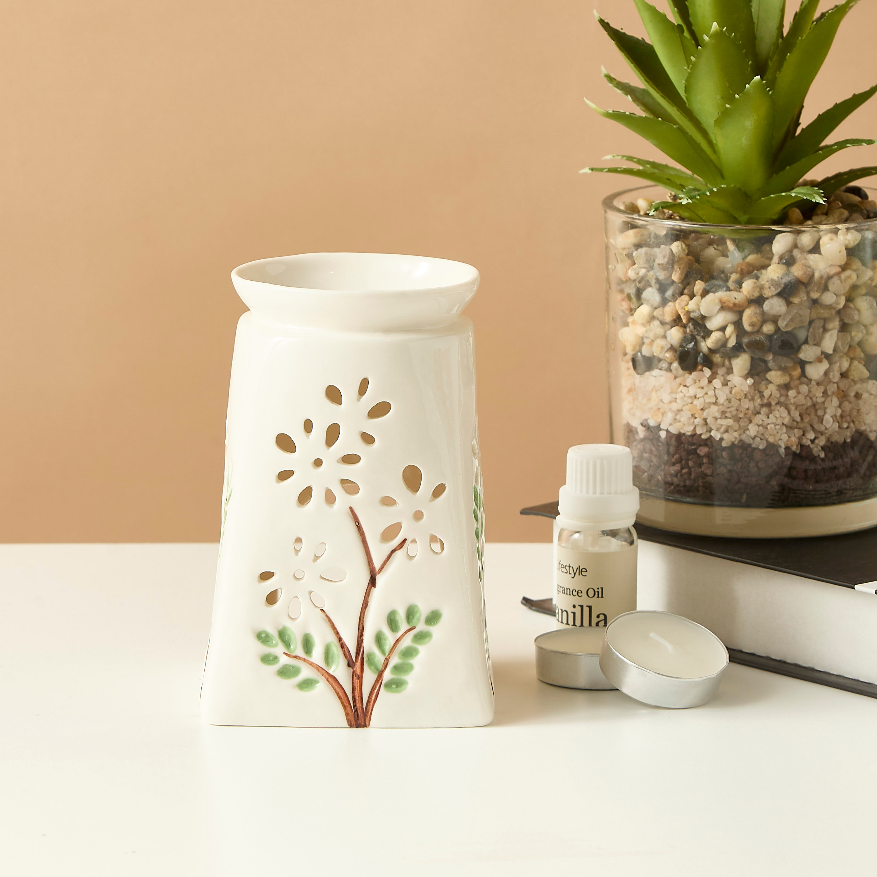 Trapeze Floral Print Ceramic Oil Burner - 9x9x13 cms-household-homefragrance-burners-image-1