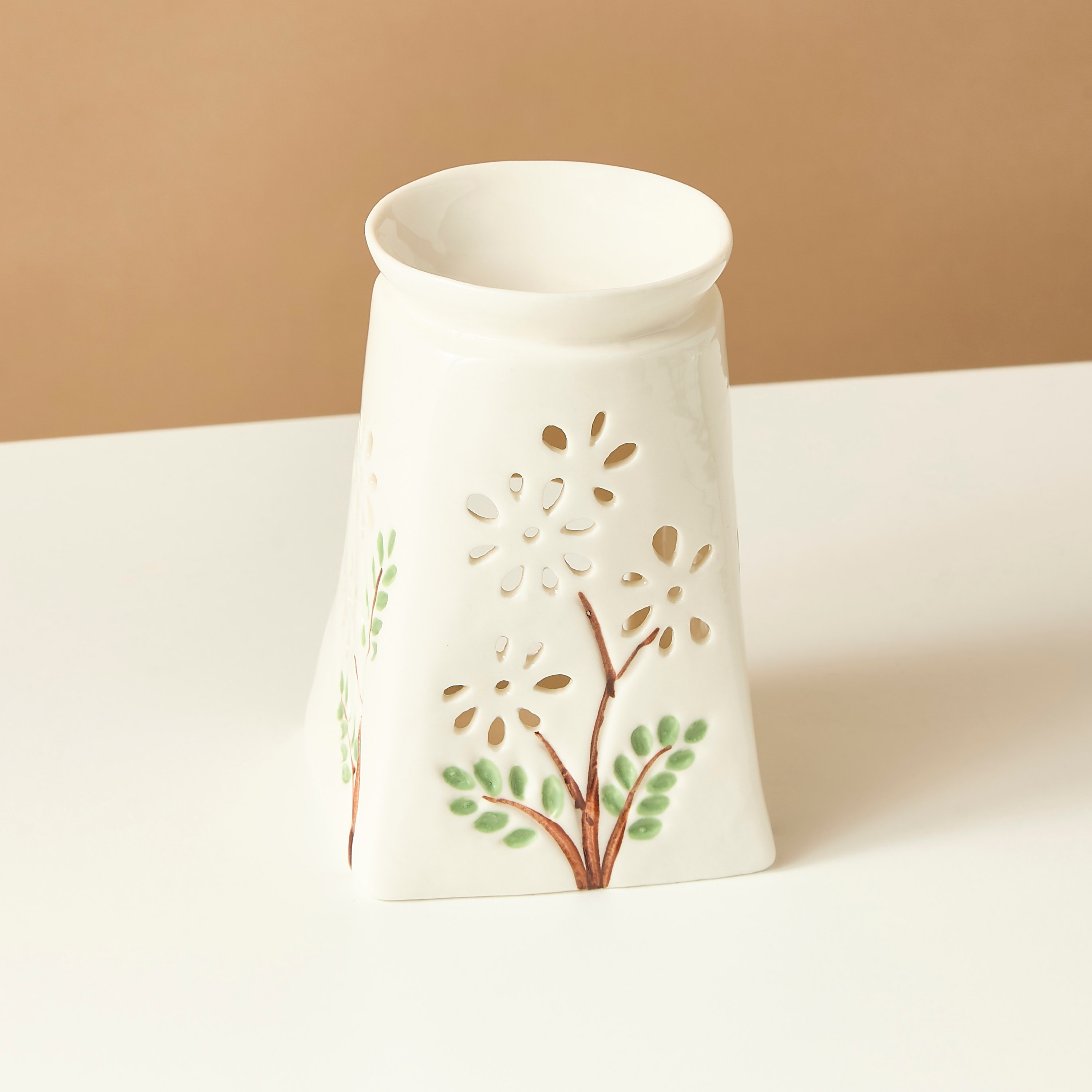 Trapeze Floral Print Ceramic Oil Burner - 9x9x13 cms-household-homefragrance-burners-image-4