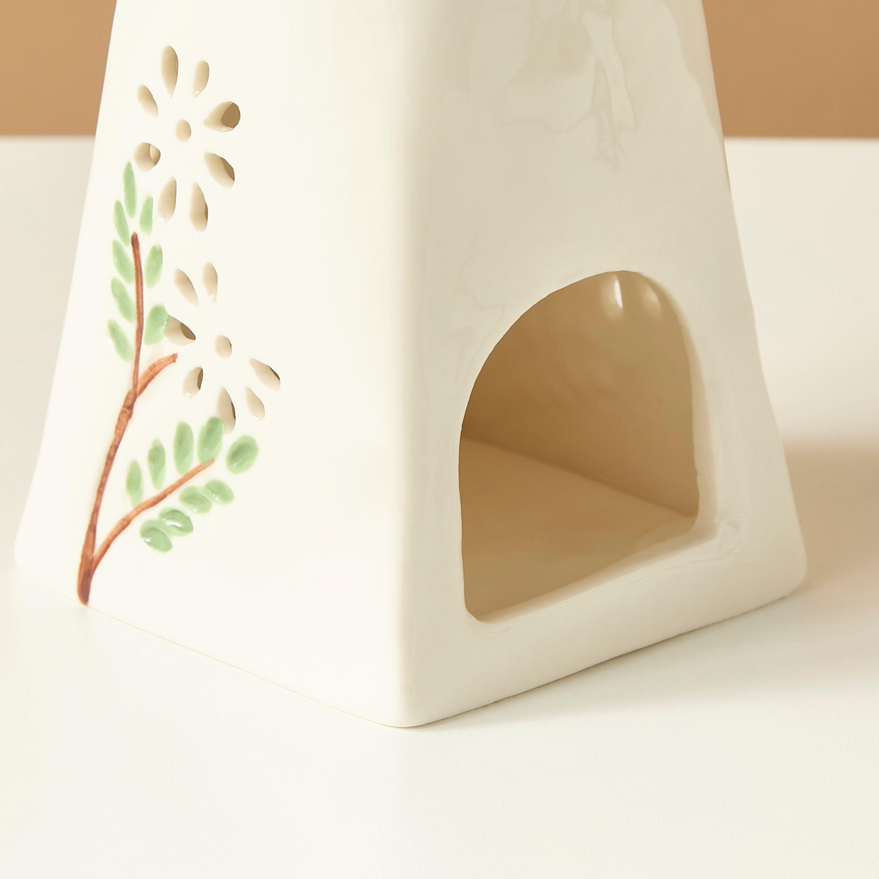 Trapeze Floral Print Ceramic Oil Burner - 9x9x13 cms-household-homefragrance-burners-image-6