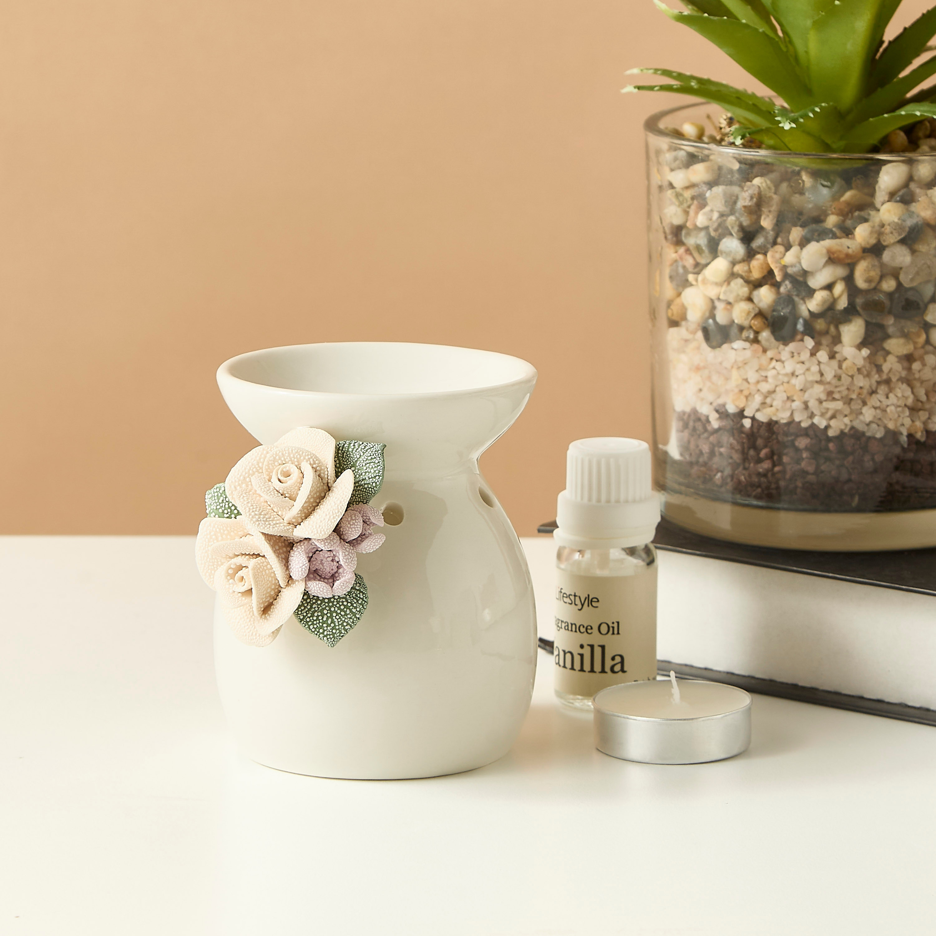 Floral Textured Ceramic Oil Burner - 9x7x9 cms-household-homefragrance-burners-image-1