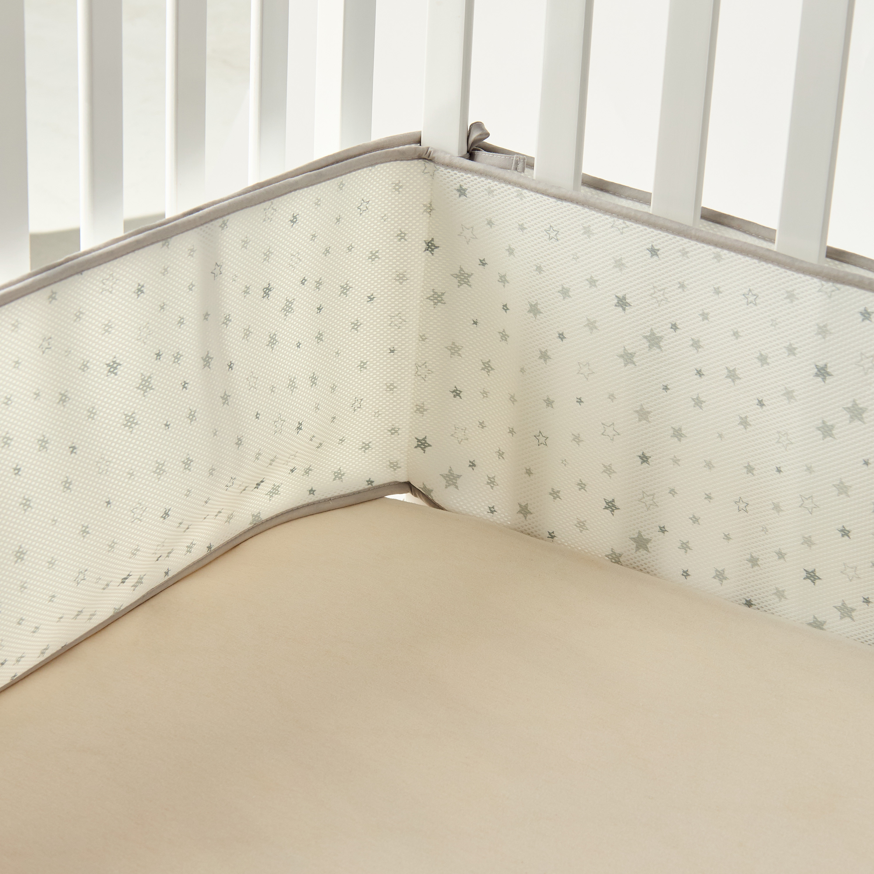 Buy Juniors Star Print Mesh Bumper Online Mothercare Bahrain