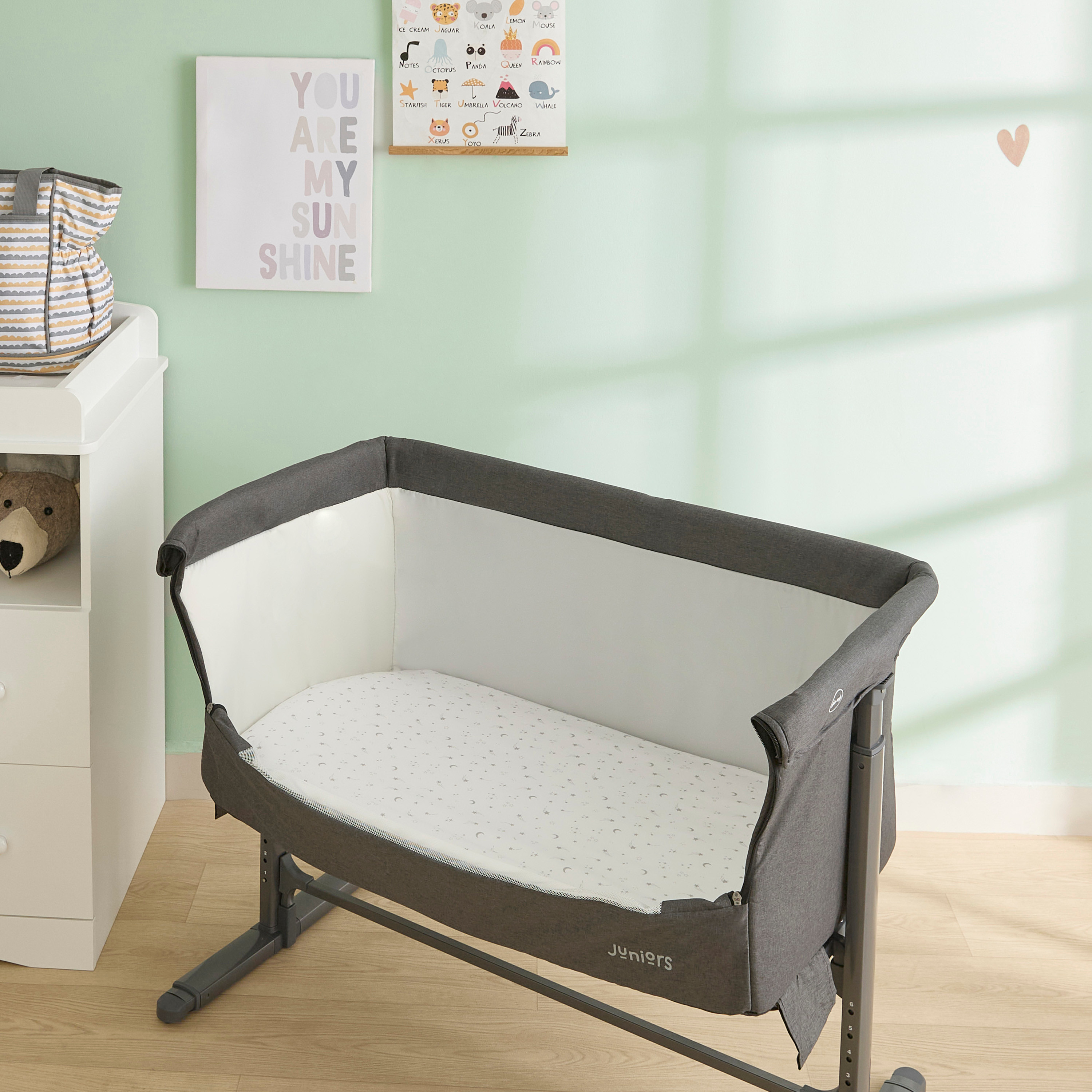 شرشف مطاطي لسرير الأطفال أدور من جونيورز - طقم من قطعتين-baby-nursery-babybedding-image-8