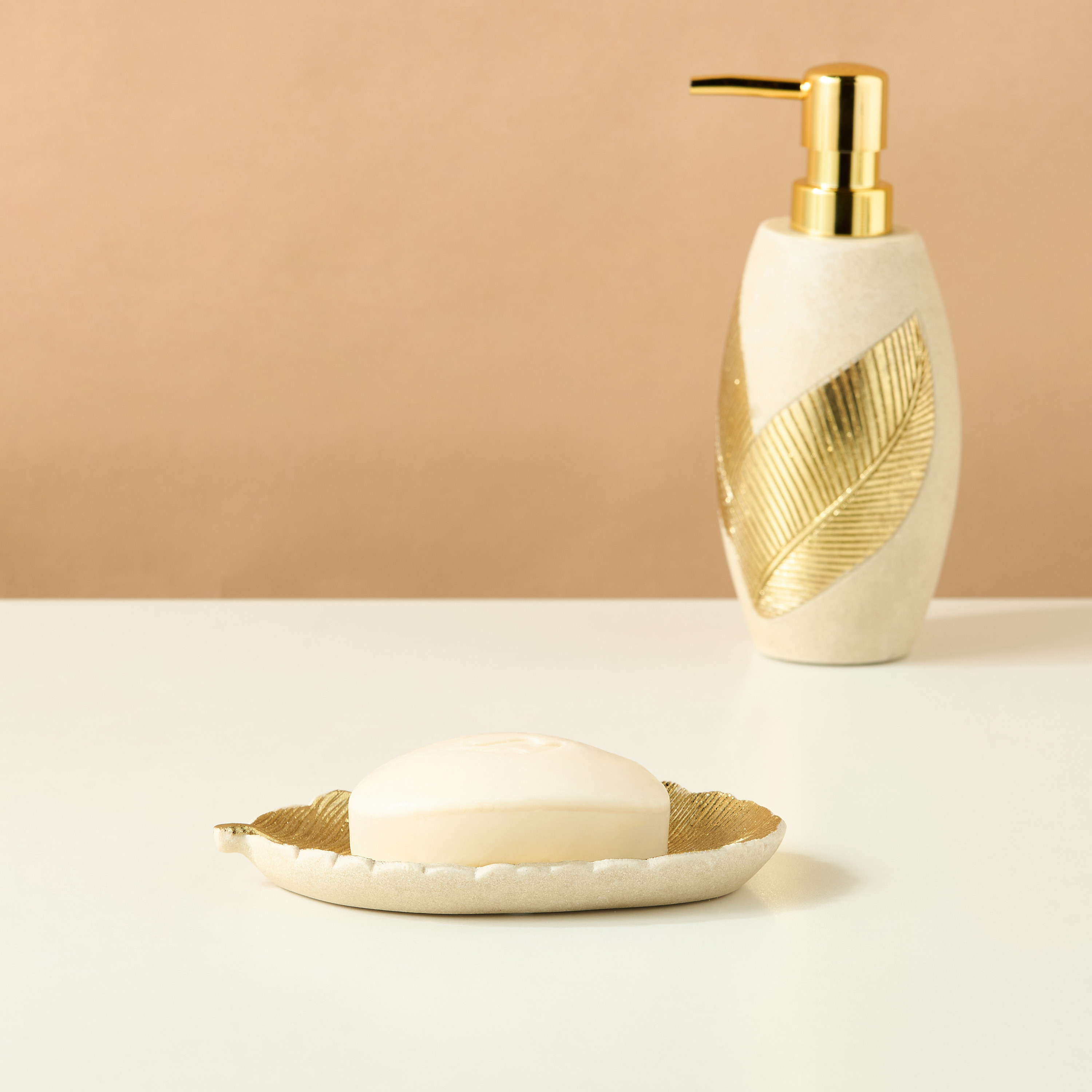 Golden Leaf Embossed Soap Dish-household-bathandlaundry-bathaccessories-soapdishesanddispensers-image-1