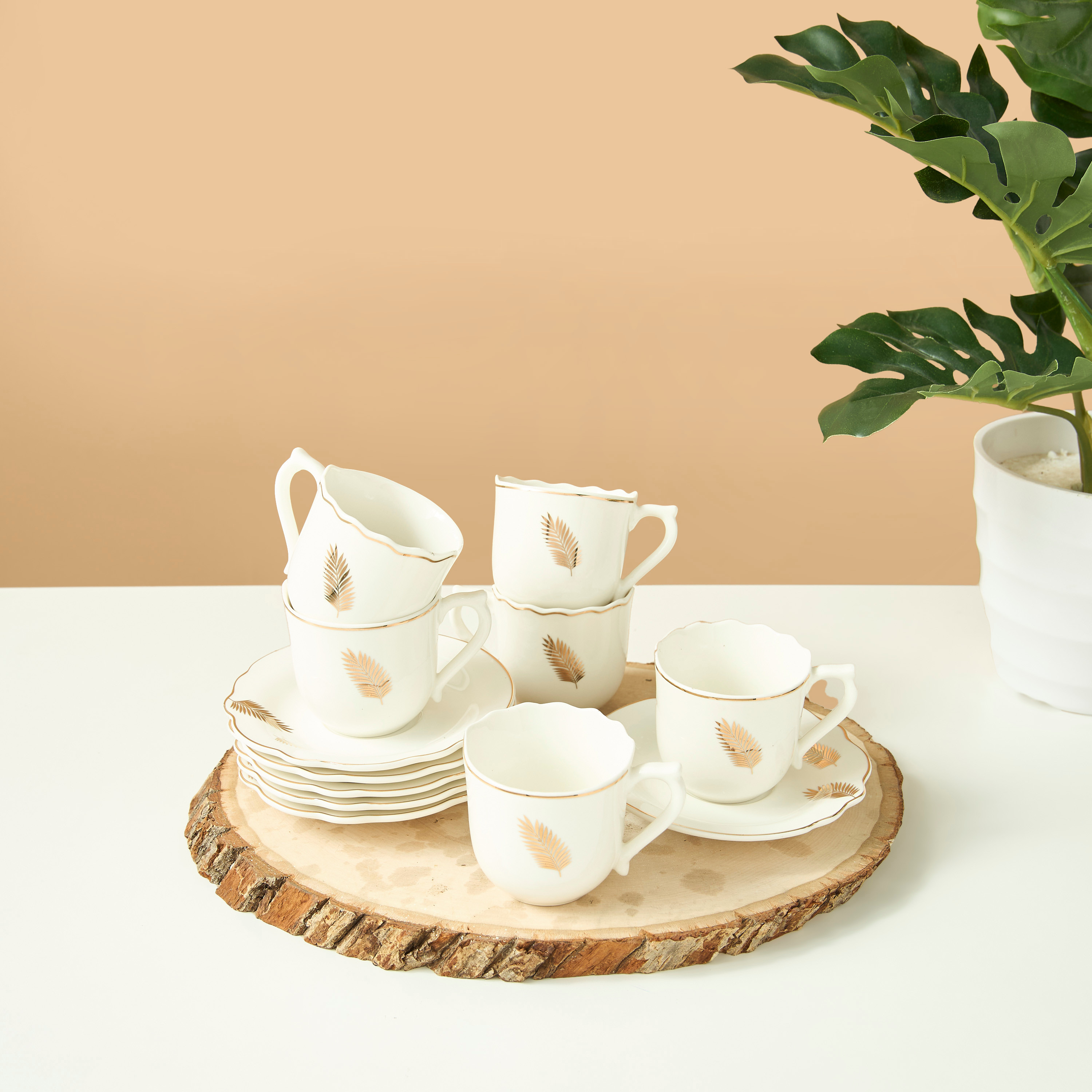 طقم فناجين وصحون 12 قطعة بطبعات أوراق شجر من سيرين-household-dining-teaandcoffee-teaandcoffeesets-image-1