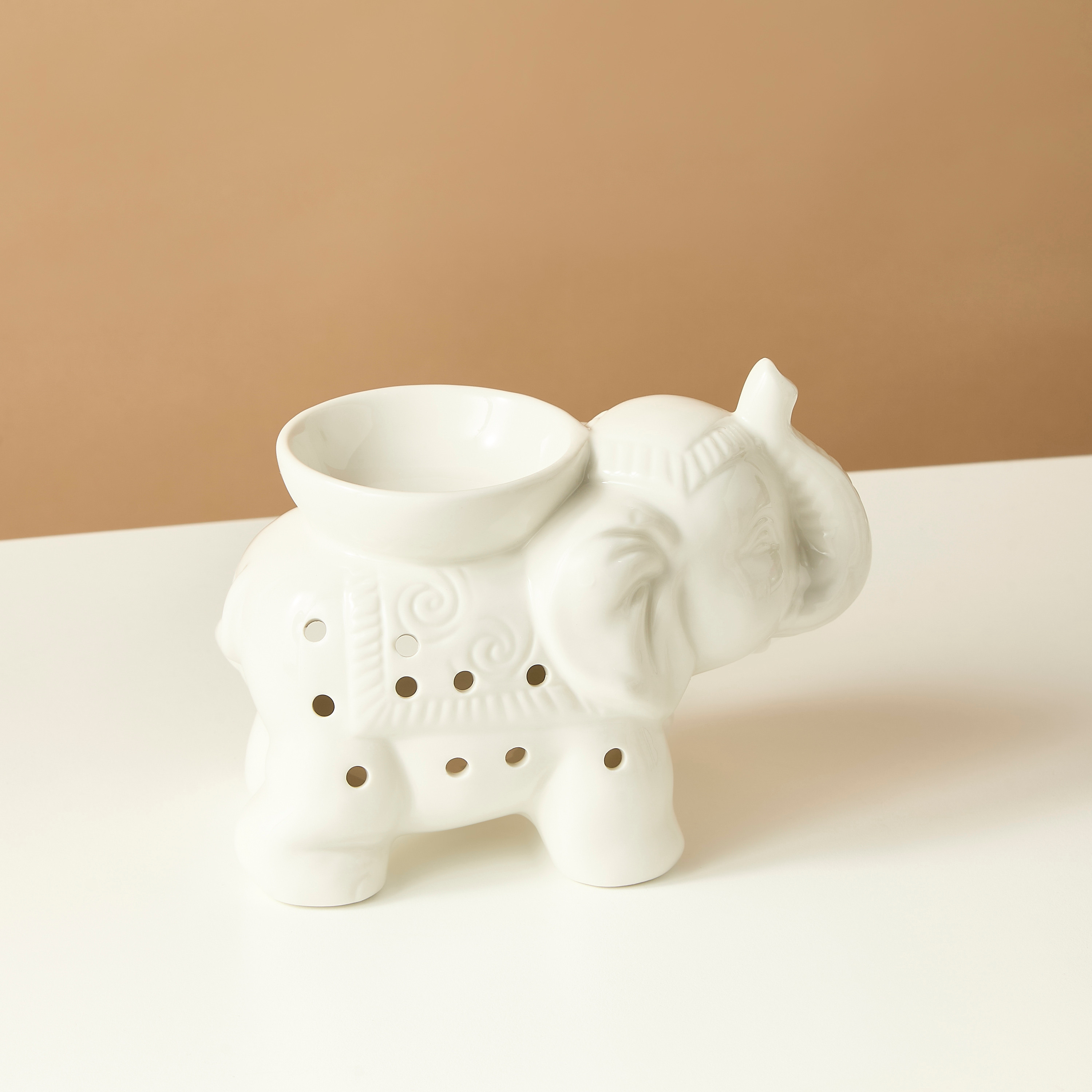 Elephant Textured Ceramic Oil Burner - 17x9x13 cms-household-homefragrance-burners-image-4