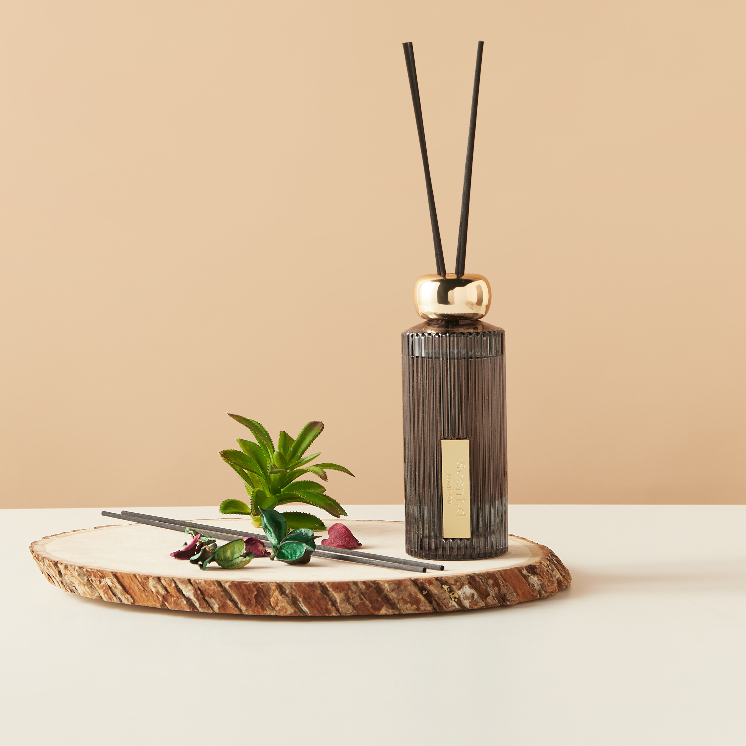 Jasmine Desire Reed Diffuser - 180 ml-household-homefragrance-reeddiffusers-image-1