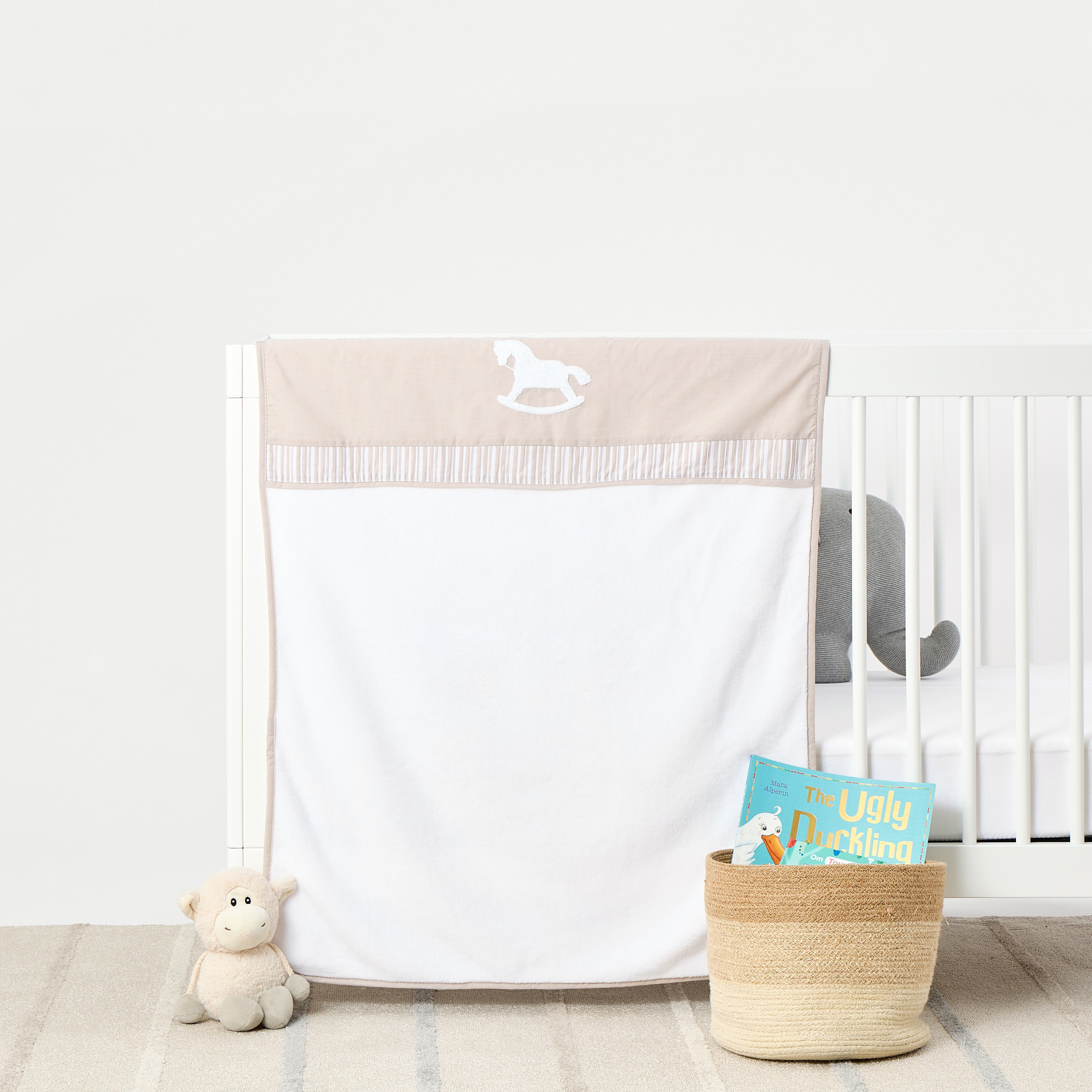 Giggles Rocking Horse Applique Detail Blanket-baby-nursery-blanketsandswaddles-blanketsandquilts-image-1