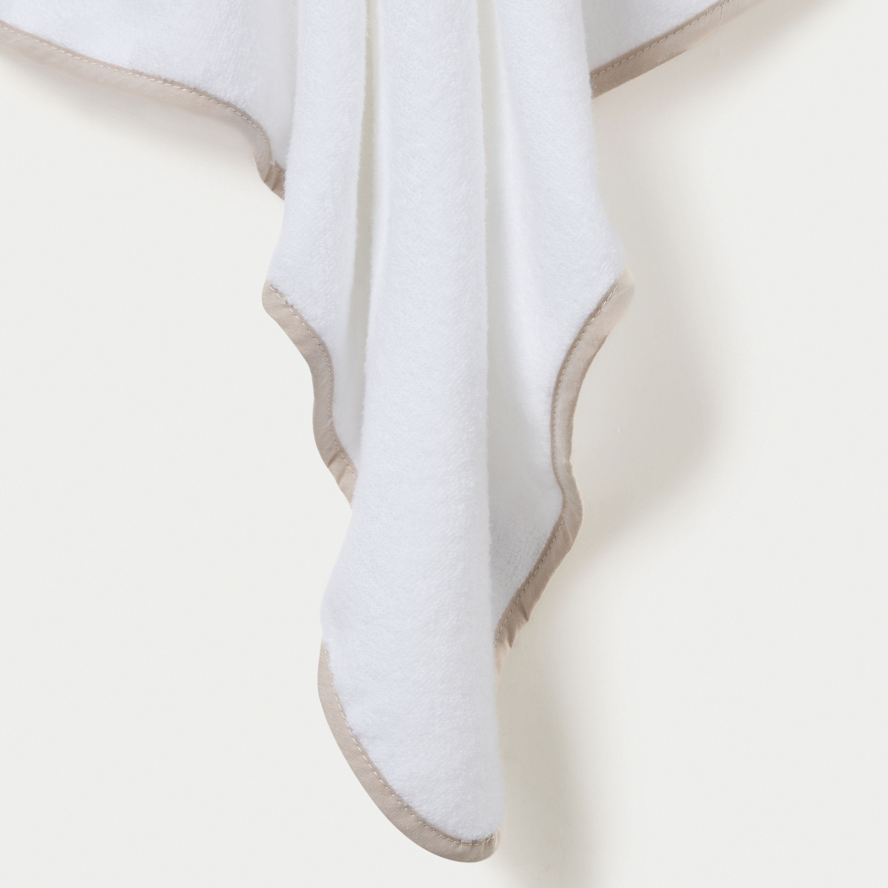 Giggles Embroidered Hooded Towel - 75x75 cm-baby-bathandcare-towels-image-4