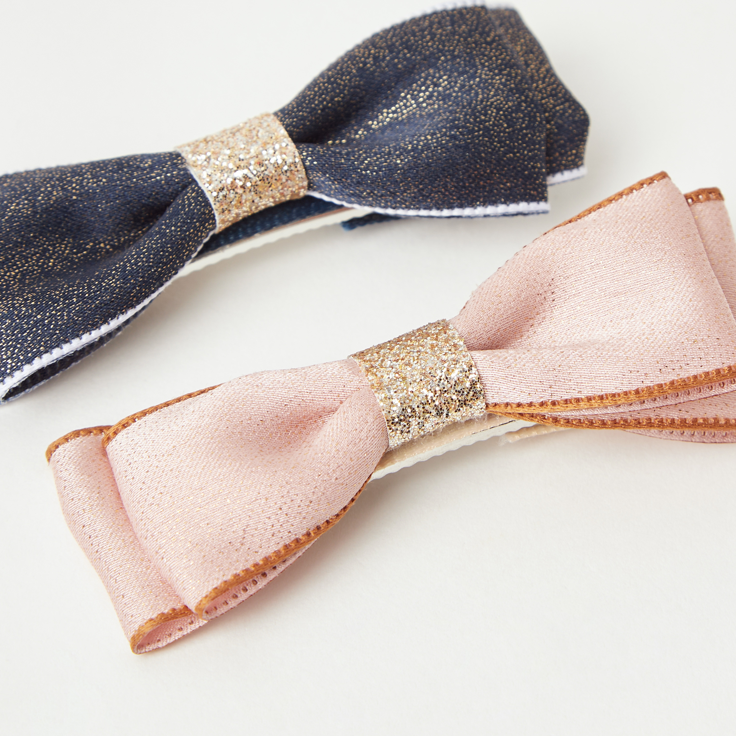 مشابك شعر بارزة الملمس بتصميم فيونكة من تشارمز - طقم من قطعتين-girls-accessories-hairaccessories-image-3