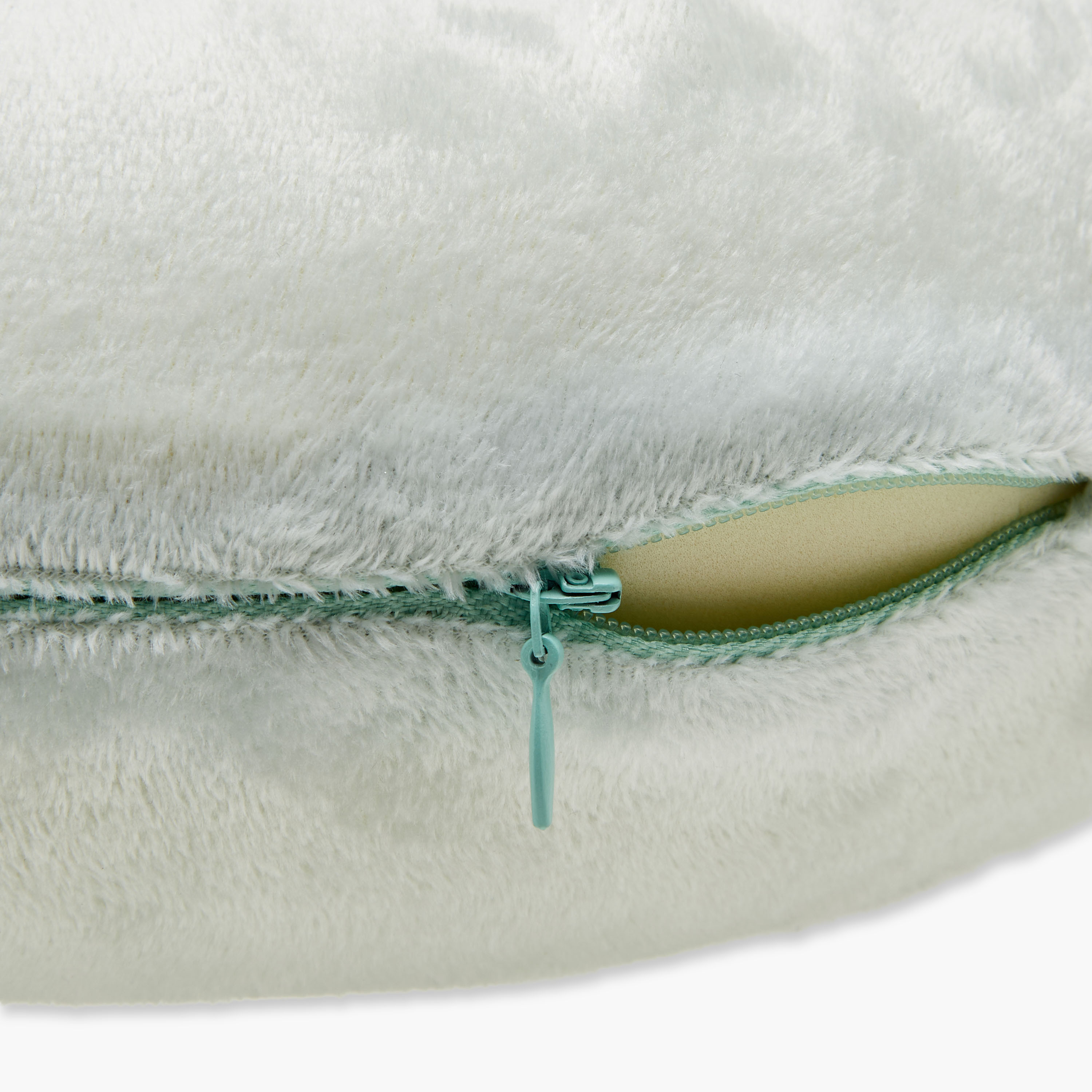 Roam and Repeat Classic Memory Foam Neck Pillow-travel-pillows-image-4