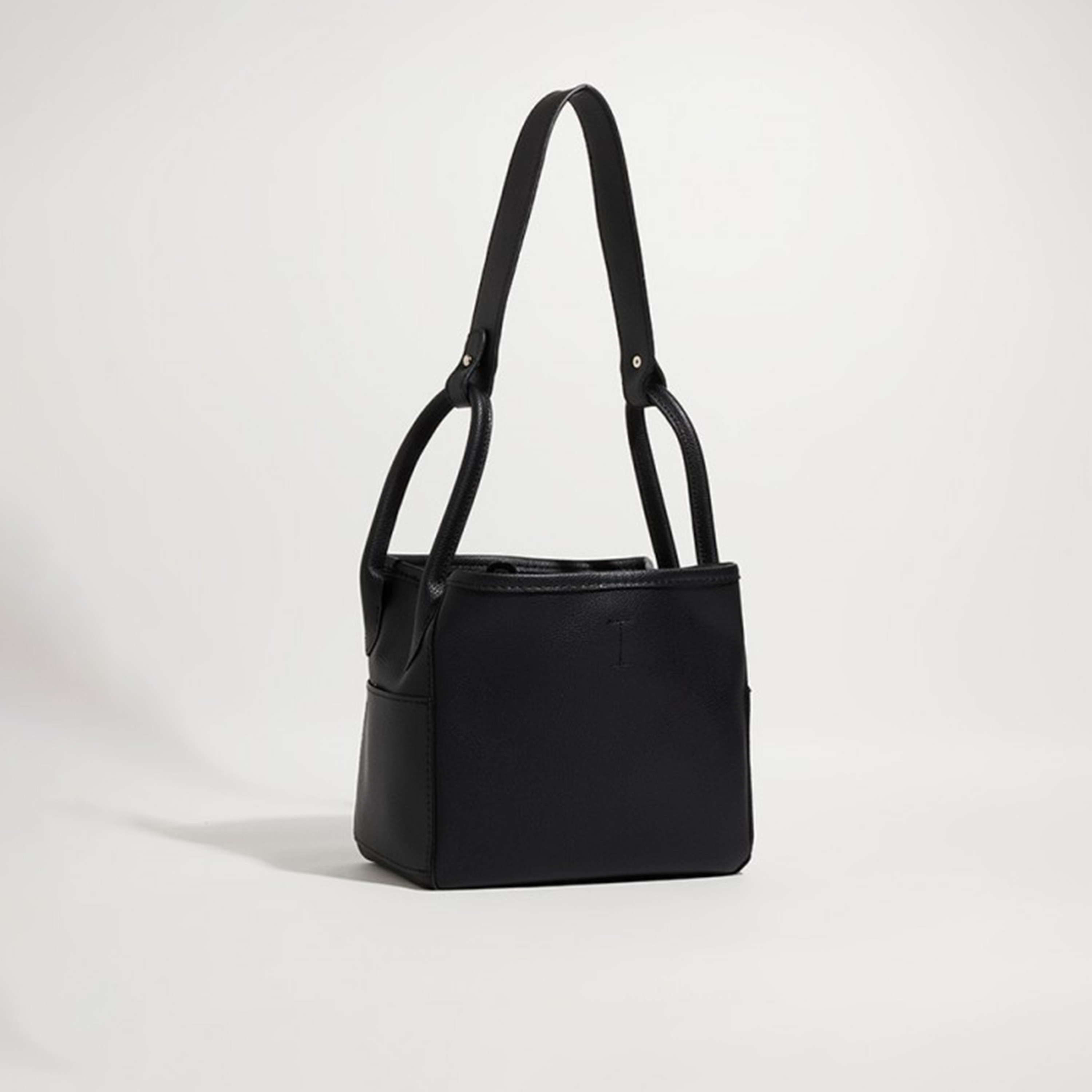 ايروبوستال- شنطة كتف بإغلاق مغناطيسي وحزام قابل للفصل-women-bagsandwallets-handbags-image-3
