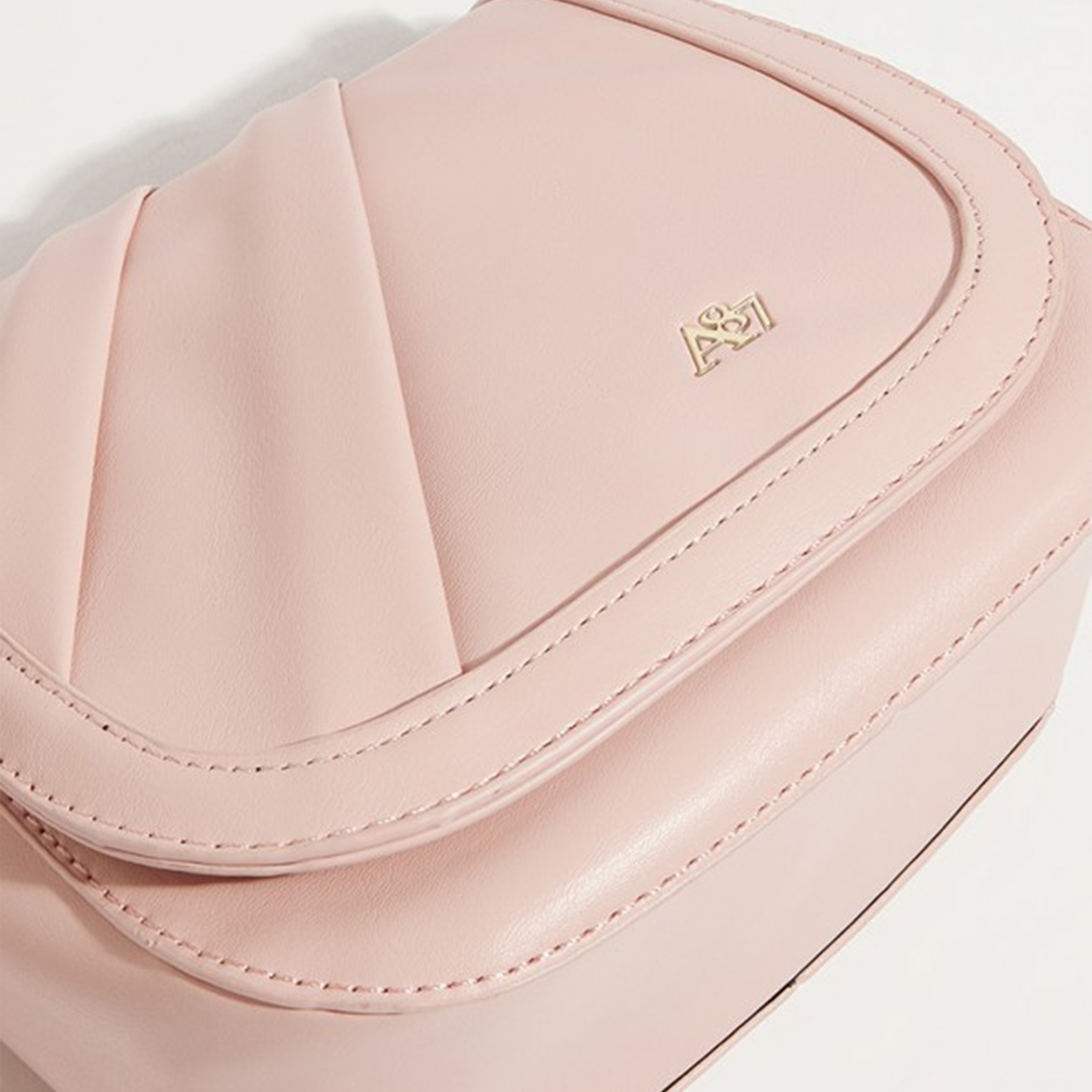 ايروبوستال- شنطة كروس بودي بغطاء وحزام قابل للتعديل-women-bagsandwallets-handbags-image-6