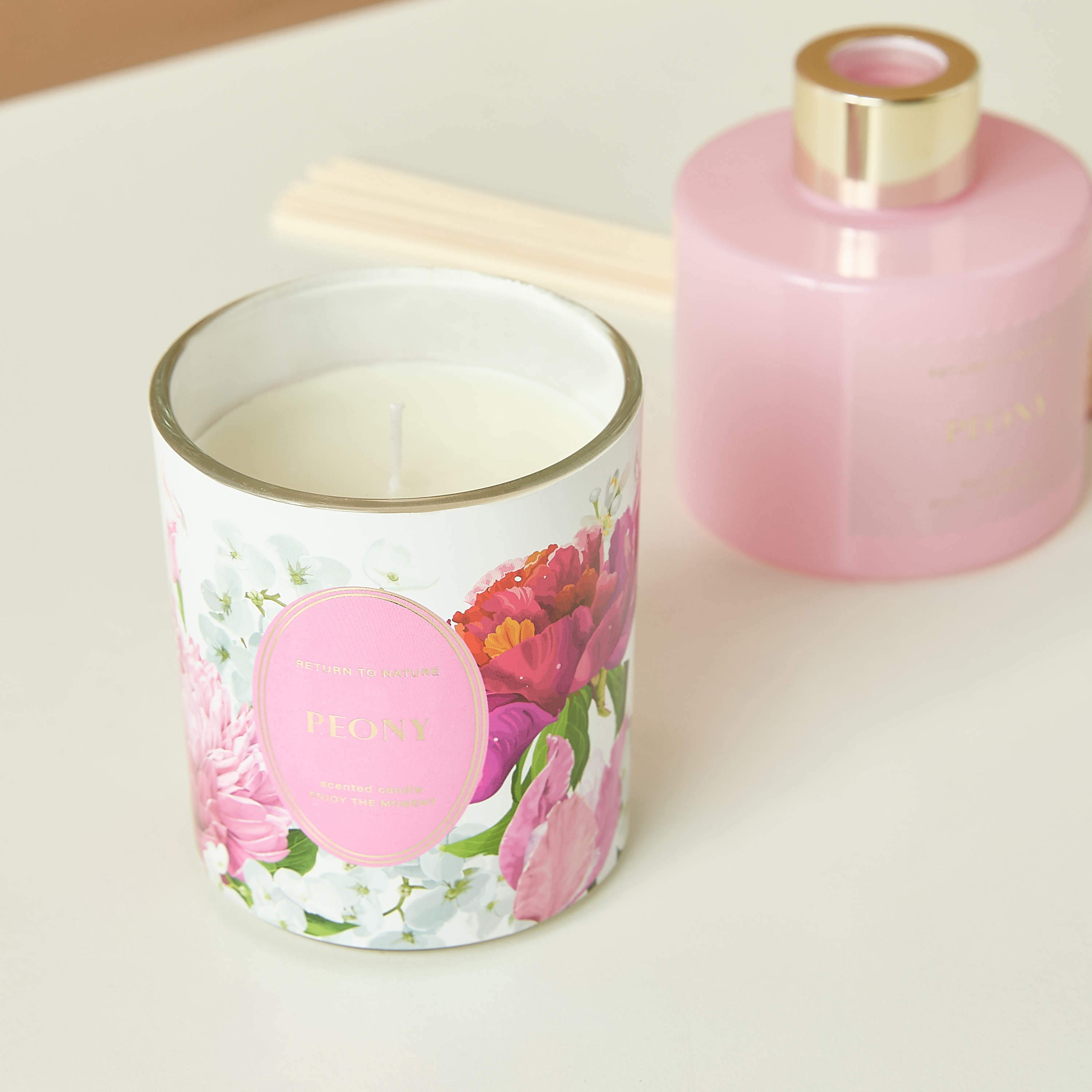 مجموعة هدايا شموع وموزع عطور أعواد 3 قطع برائحة الفاوانيا من فلورال فانتازي-household-homefragrance-fragrancegiftset-image-8