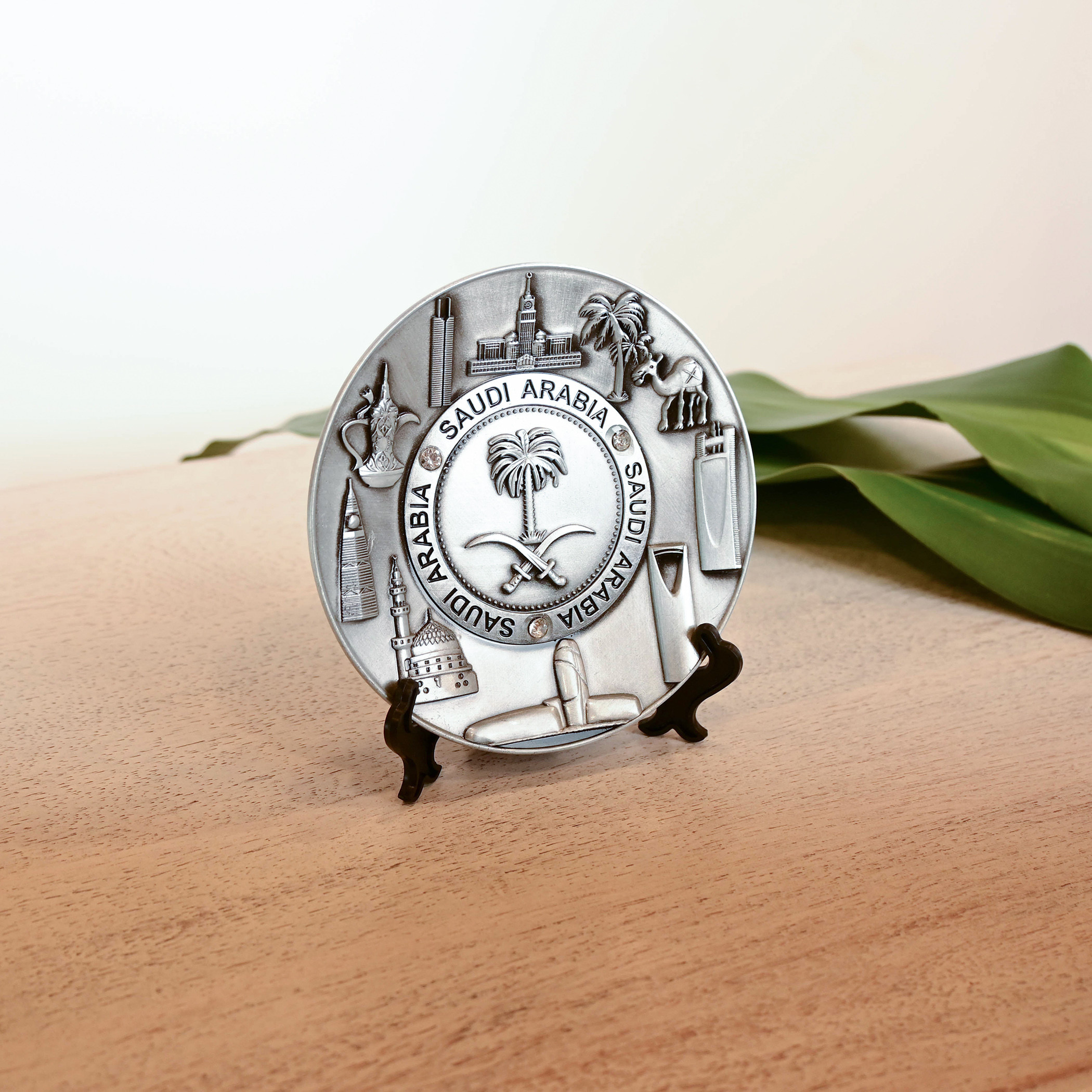 Home Carving Decorative Saudi Arabia Plate with Stand-household-decor-decorativeobjectsandsculptures-image-2