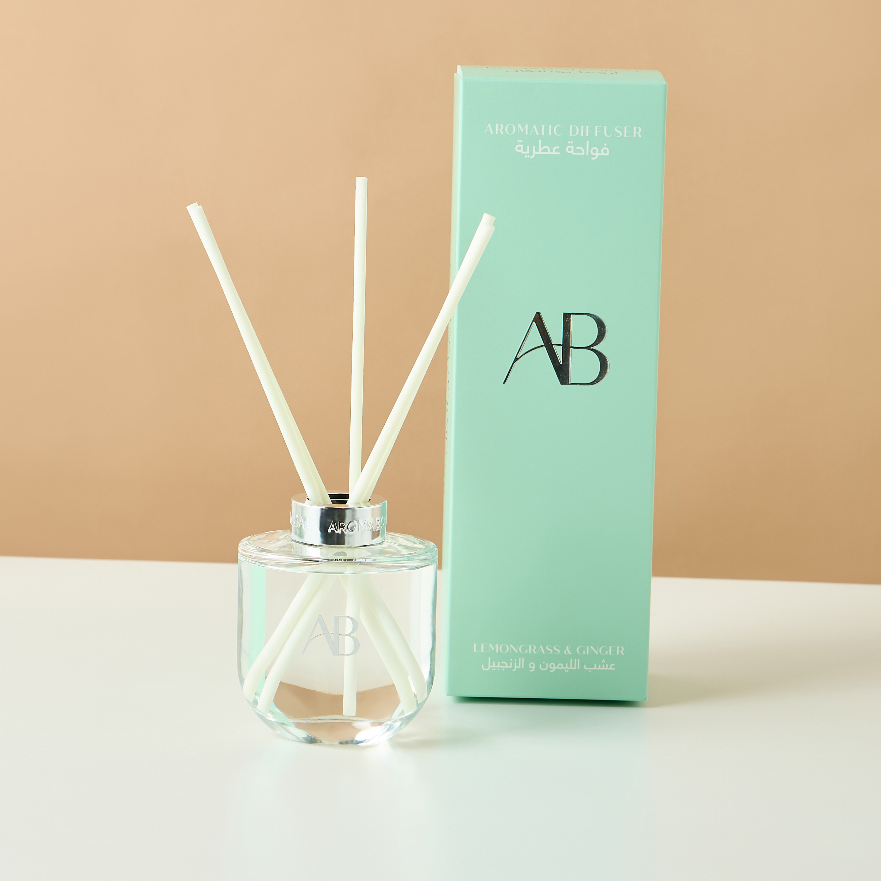 موزع عطور أعواد برائحة عشب الليمون والزنجبيل من أرومابوتنيكال - 200 مل-household-homefragrance-reeddiffusers-image-2