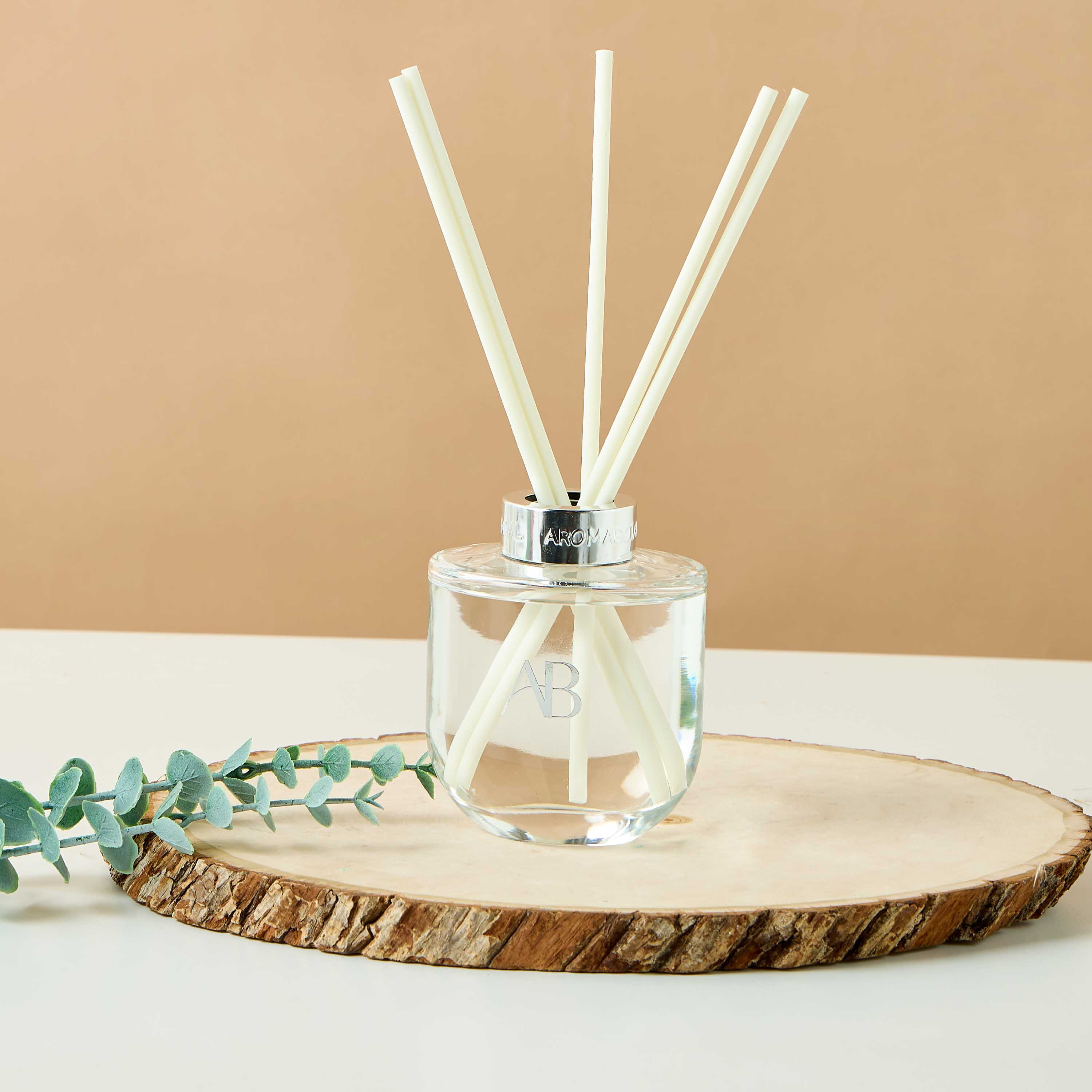 موزع عطور أعواد خشبية برائحة الفريزيا الوردية والورد من أرومابوتنيكال - 200 مل-household-homefragrance-reeddiffusers-image-1