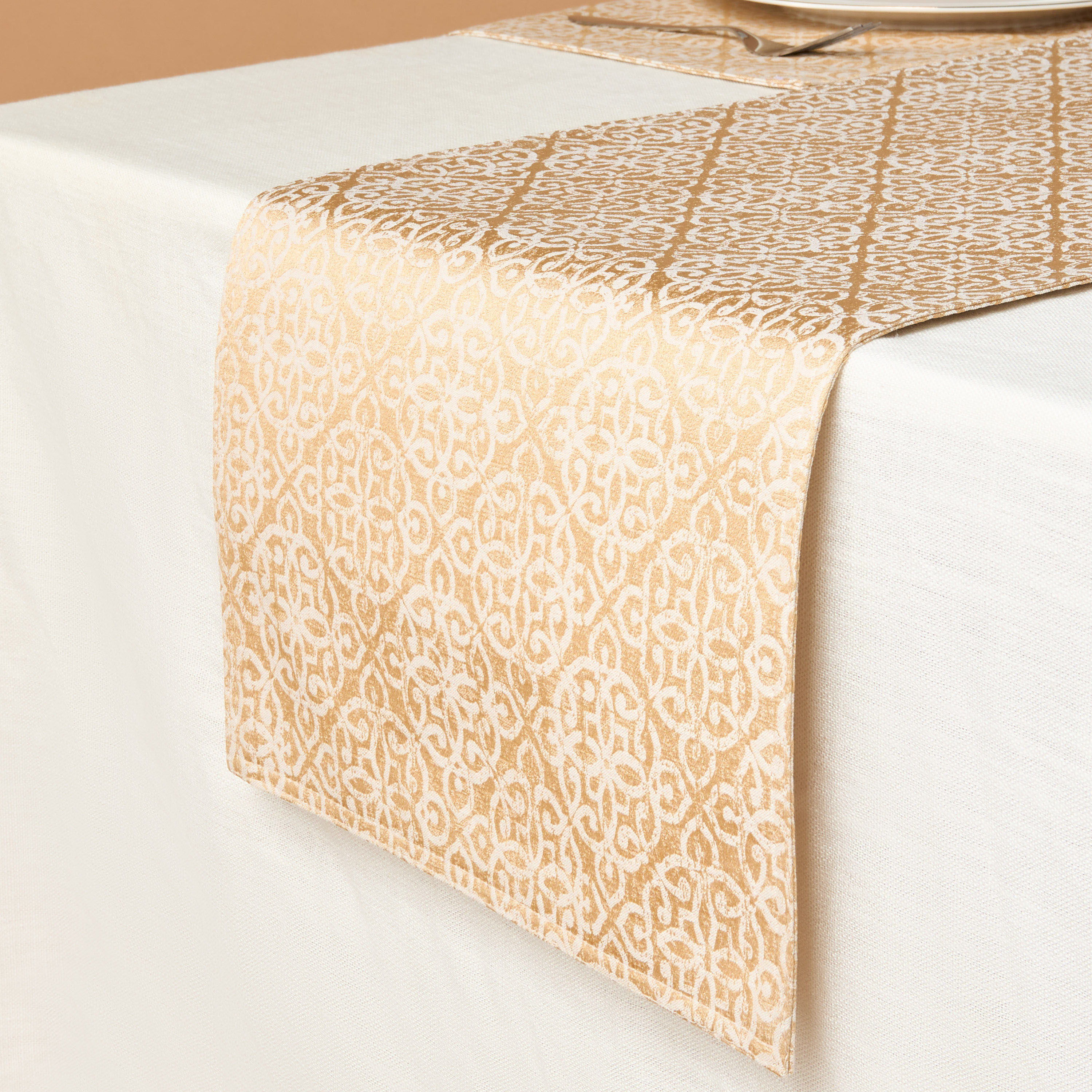 Damask Jacquard Textured Runner -  33x260 cms-household-dining-tablelinen-runnersandtablecovers-image-2