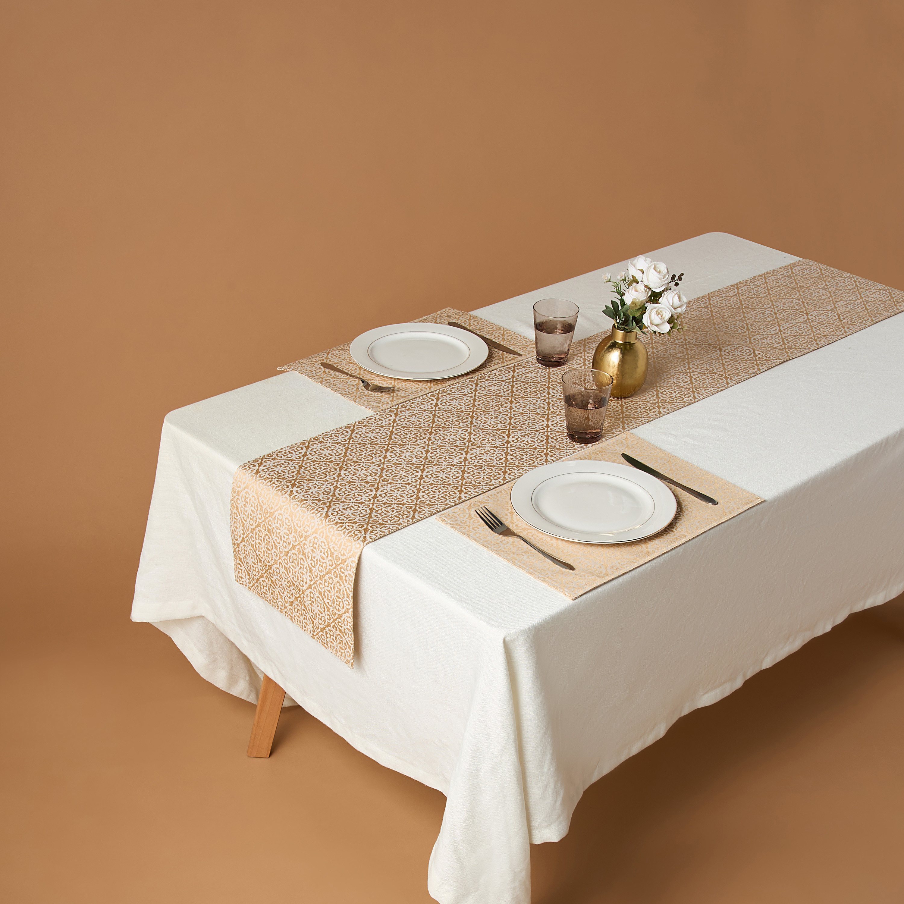 Damask 2-Piece Jacquard Placemat Set - 30x45 cms-household-dining-tablelinen-placemats-image-1