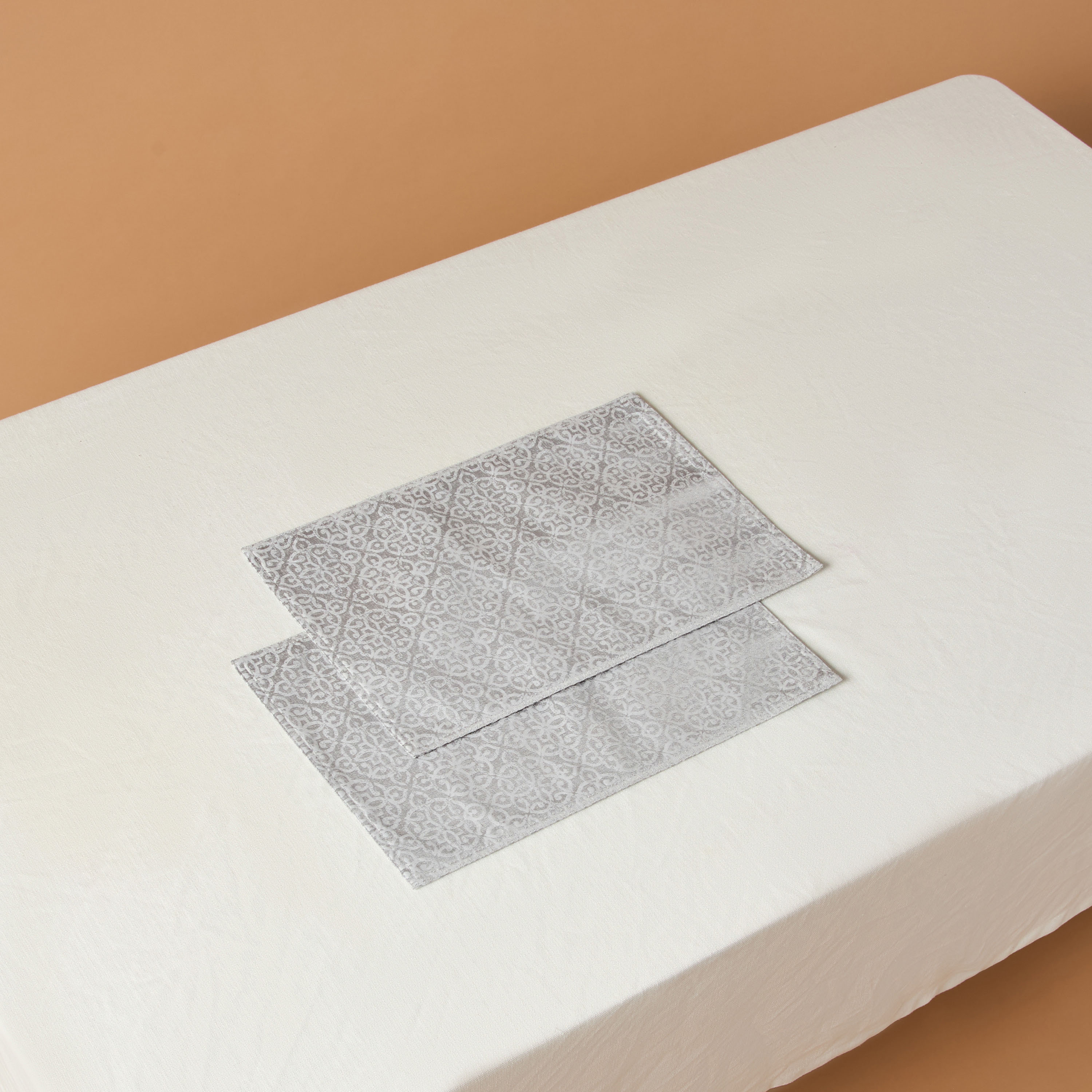Damask 2-Piece Jacquard Placemat Set - 30x45 cms-household-dining-tablelinen-placemats-image-2