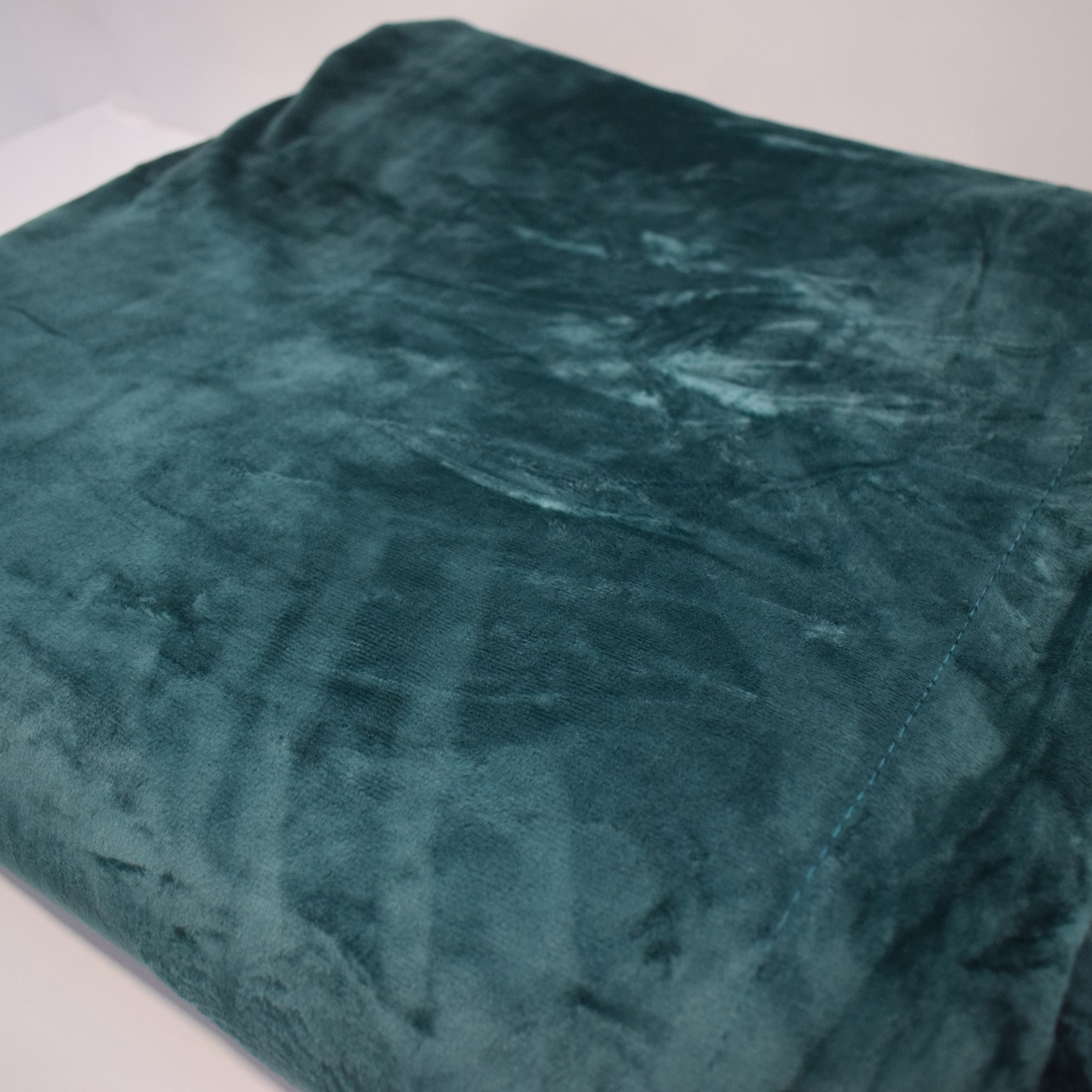 Karleen Decor Solid Rabbit Fur Flannel Double Blanket - 200x220 cm-household-bedding-blankets-image-1