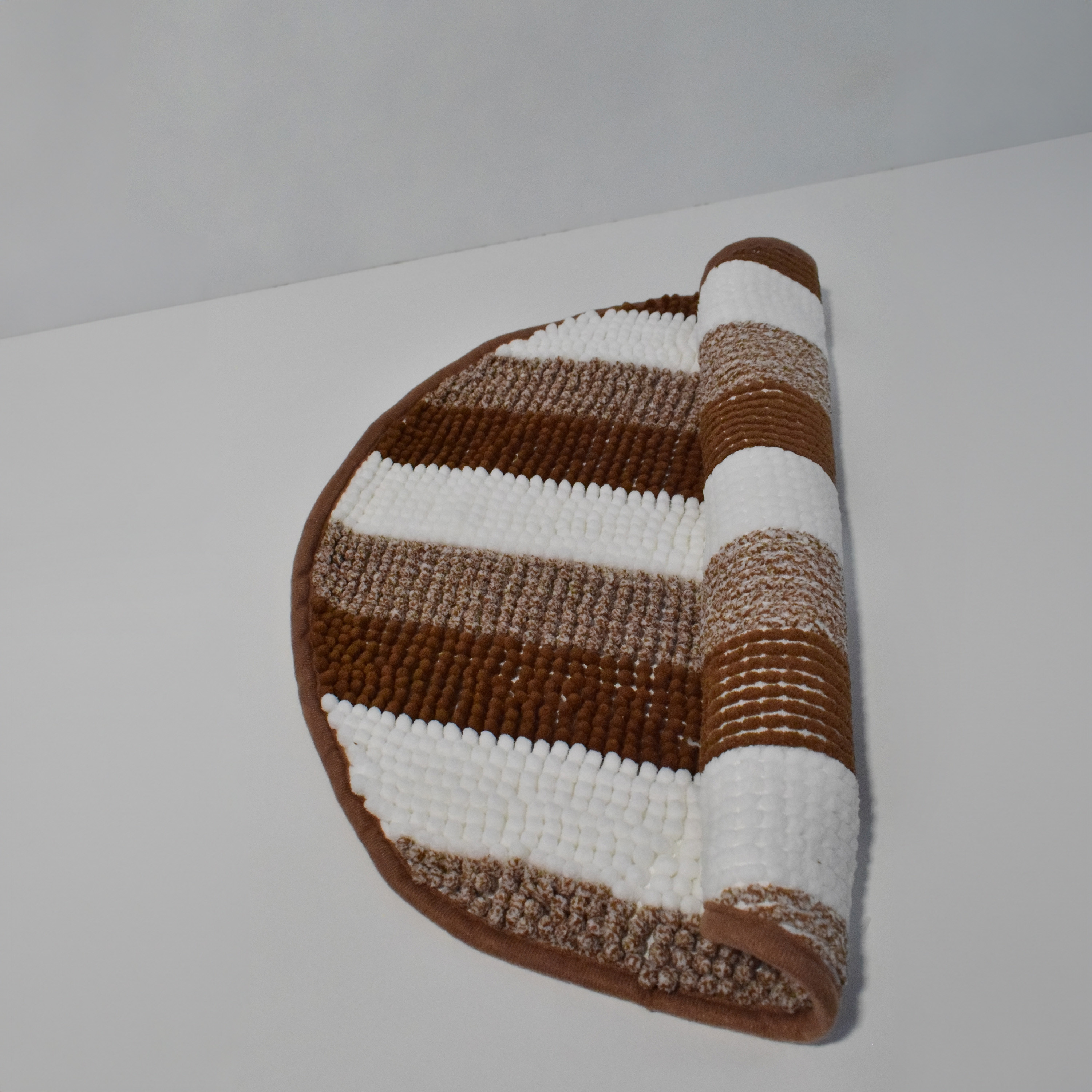 سجادة حمام مستديرة بارزة الملمس من كارلين - 50 سم-household-rugsandcarpets-doormats-image-2
