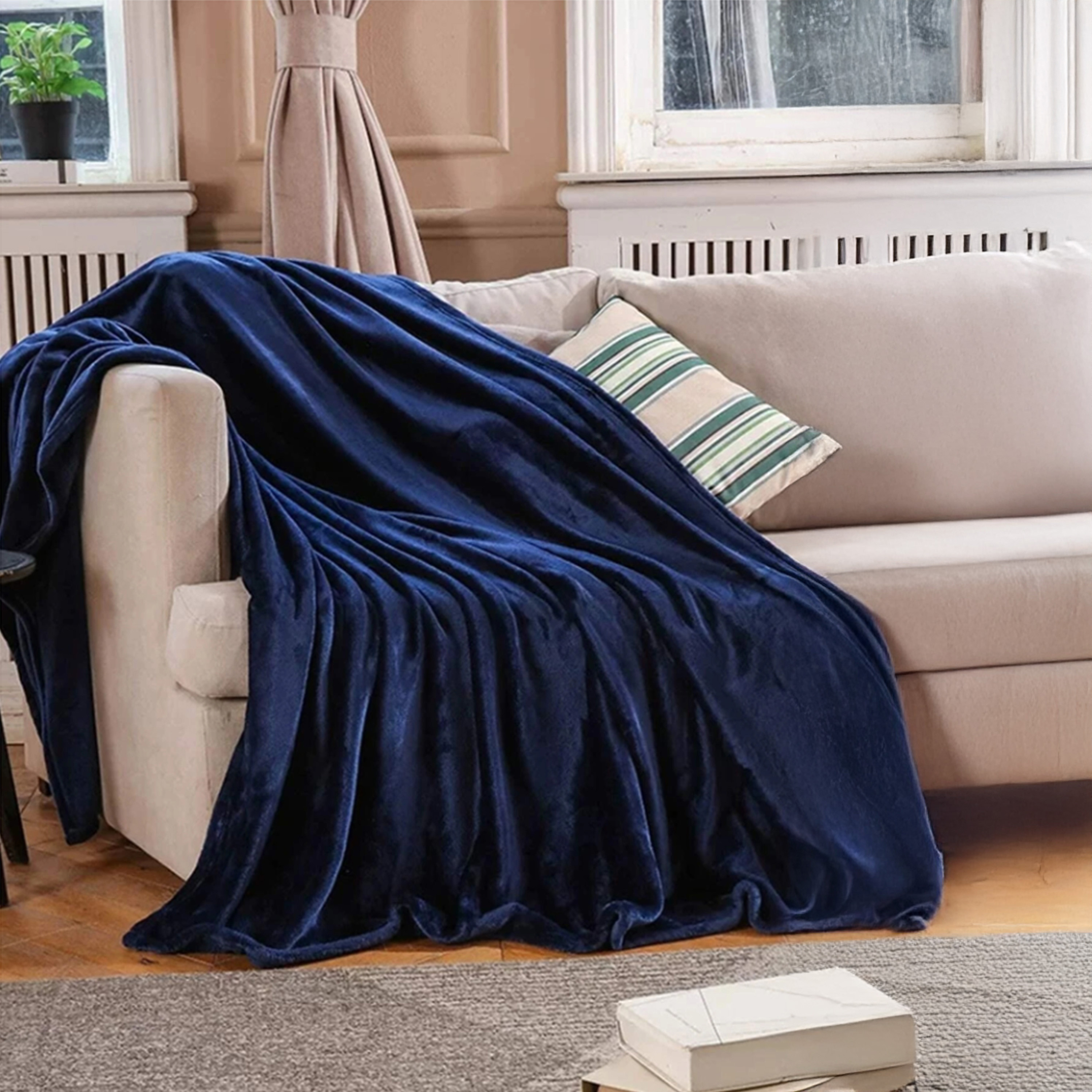 بطانية فلانيل سادة من كارلين ديكور - 200x220 سم-household-bedding-blankets-image-1