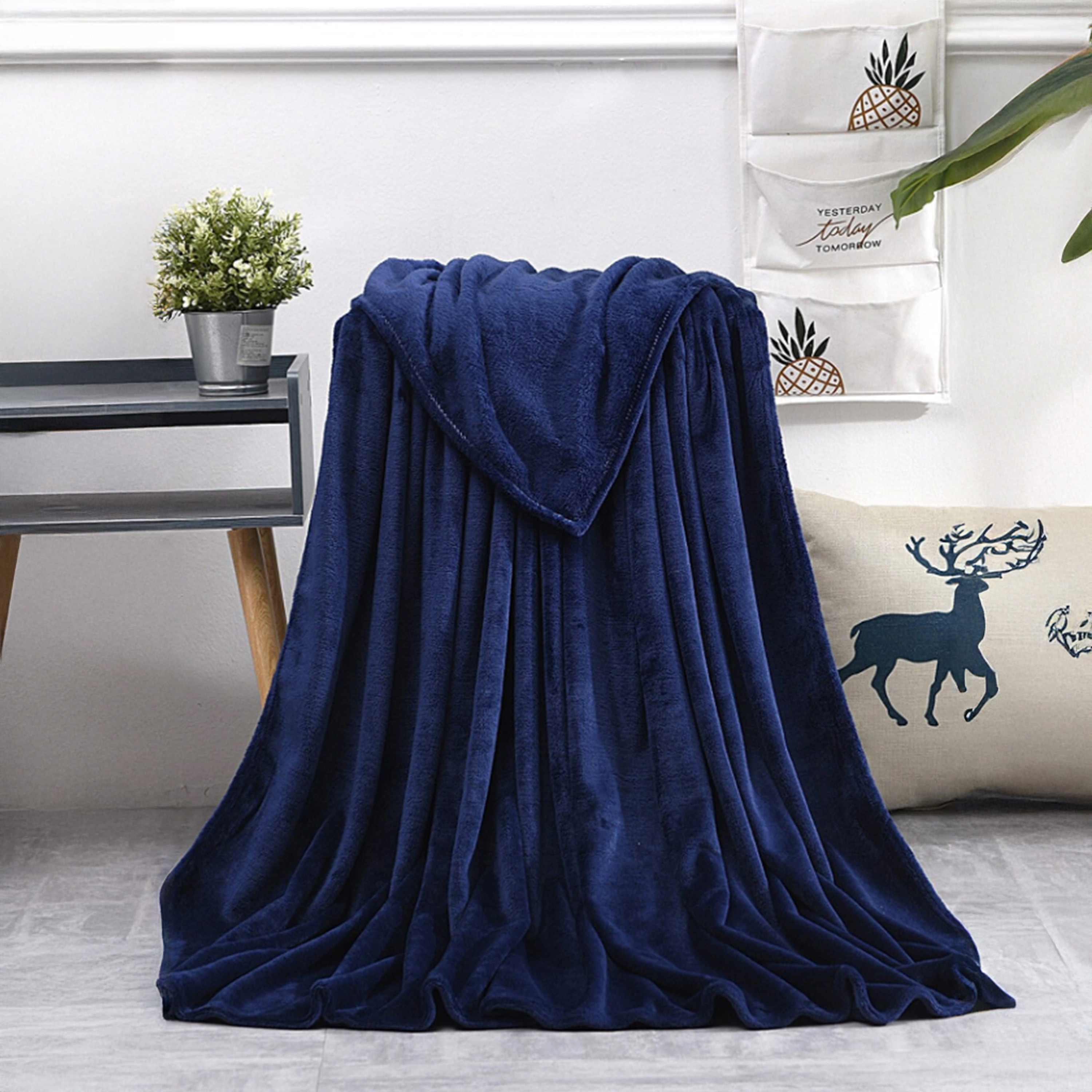 بطانية فلانيل سادة من كارلين ديكور - 200x220 سم-household-bedding-blankets-image-7