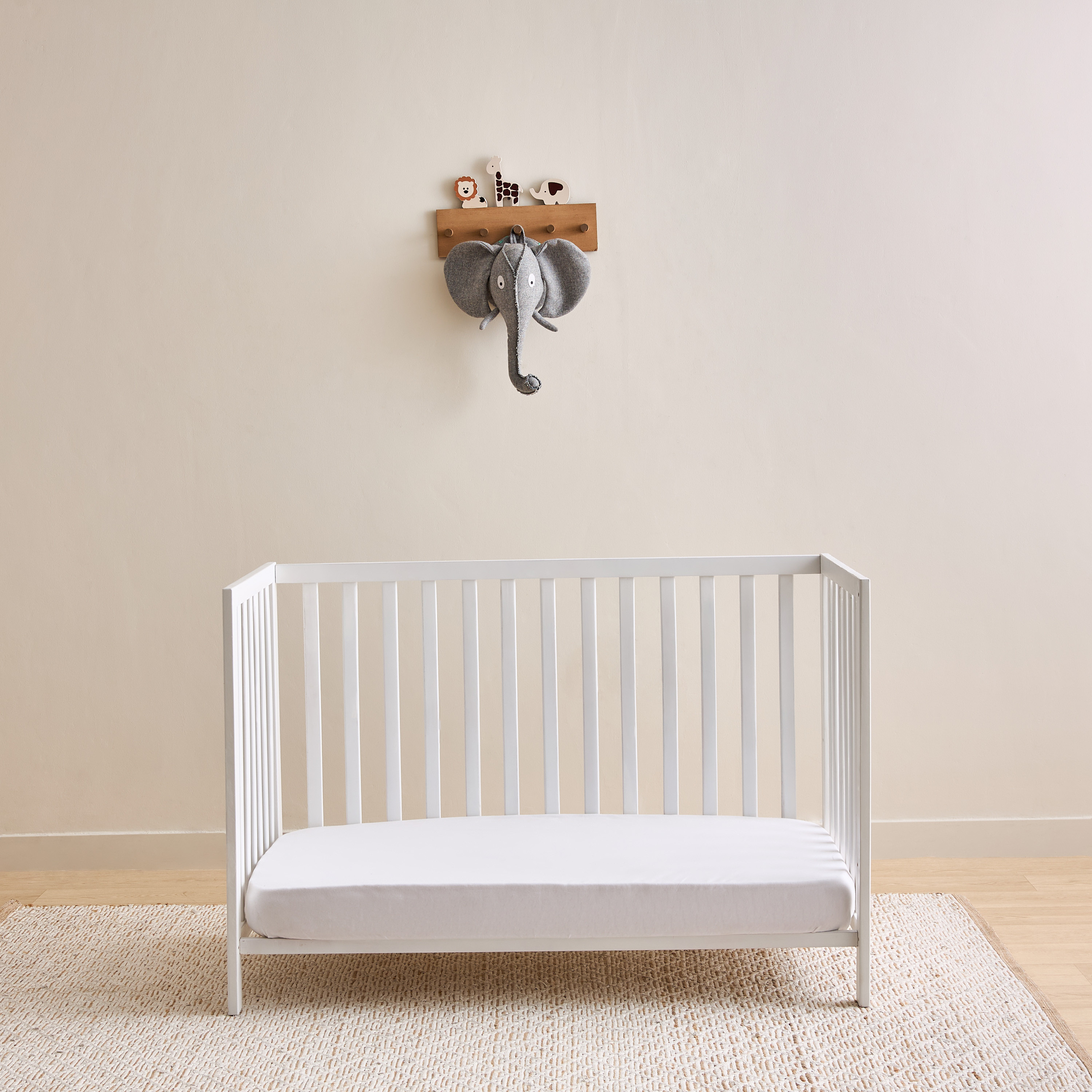 سرير أطفال بارتفاع قابل للتعديل دارفين من جونيورز - (حتى 3 سنوات)-baby-nursery-furniture-cribsandbeds-babycribs-image-6