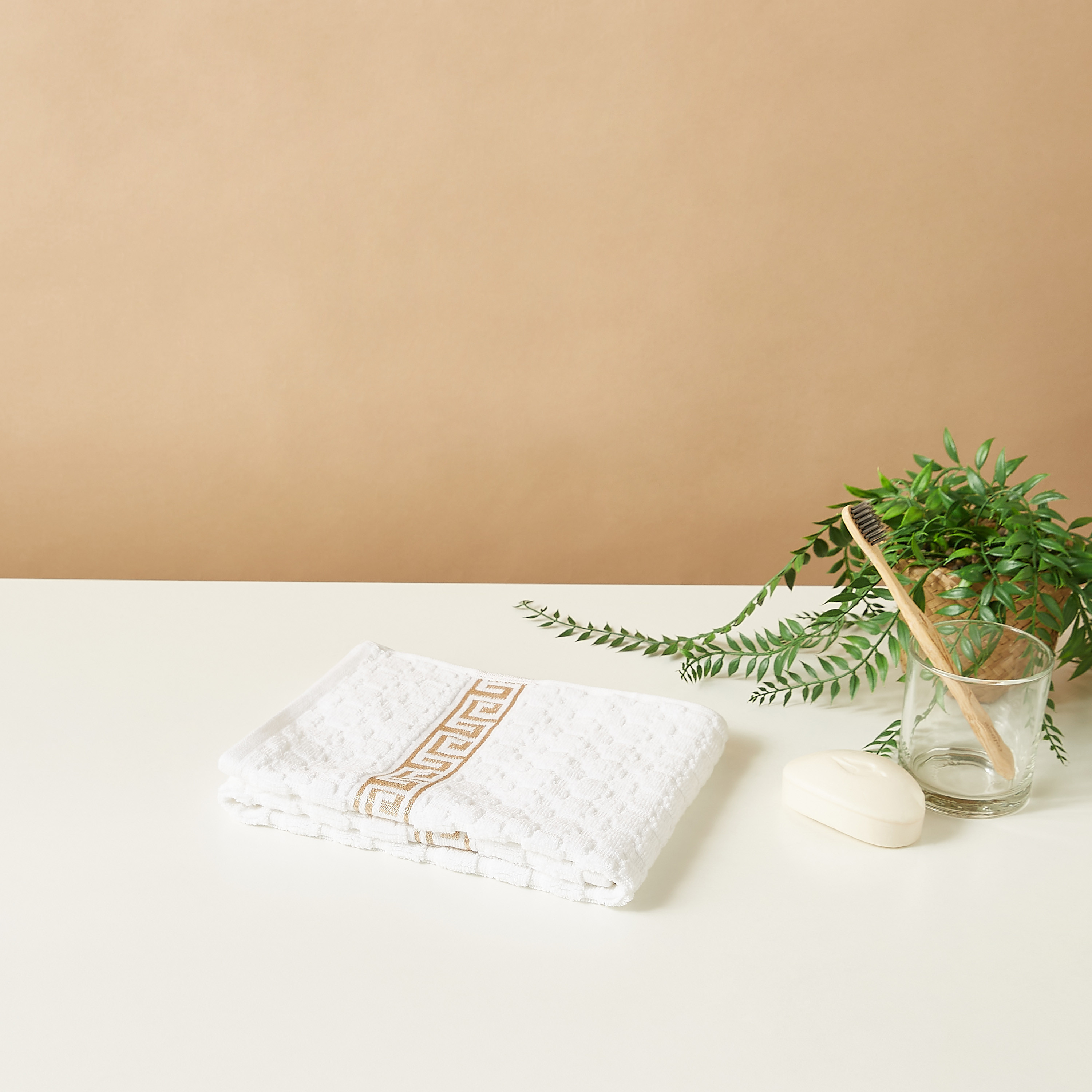 Gia Como Cotton Quick-Dry Hand Towel - 70x40 cms-household-bathandlaundry-bathlinen-towels-image-1