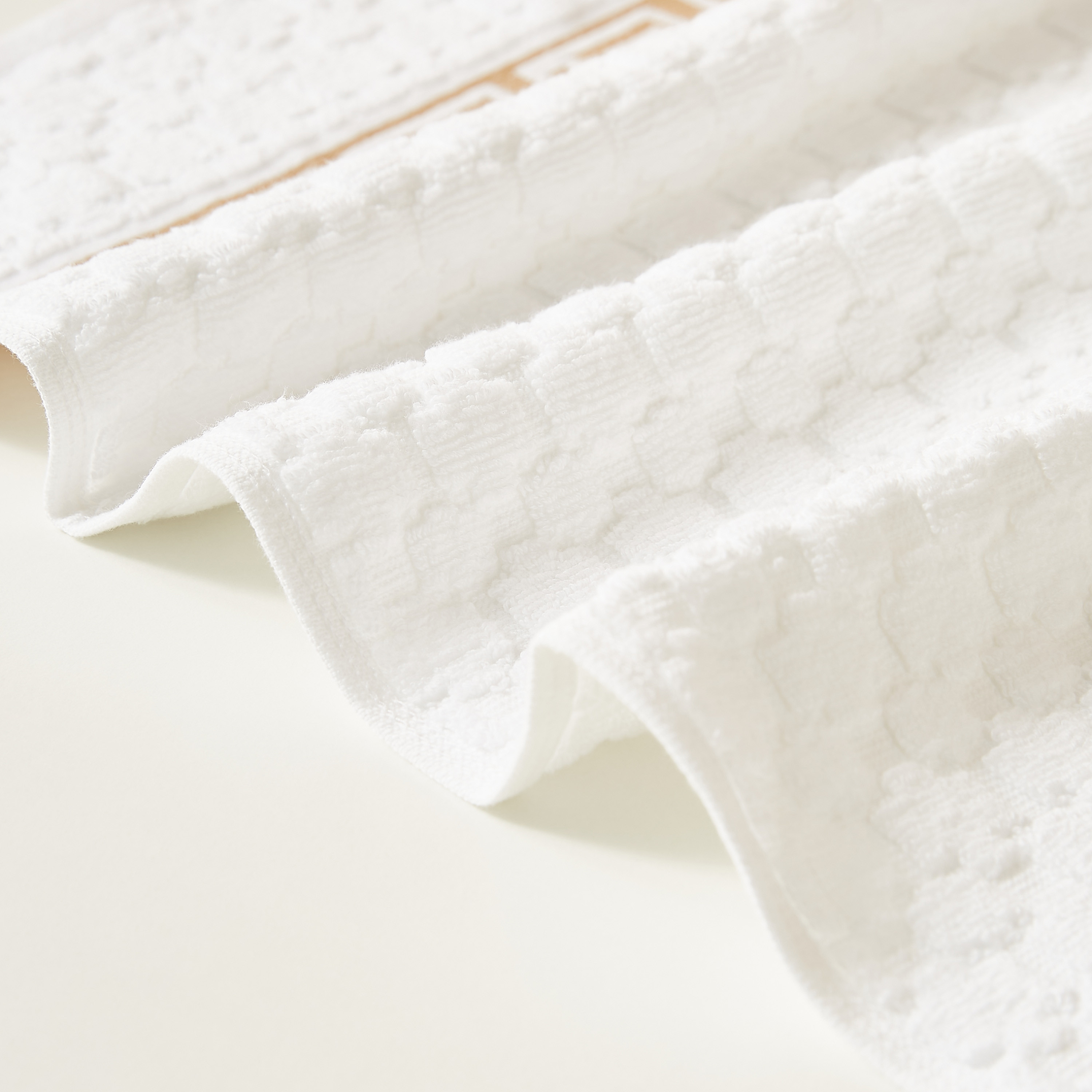 Gia Como Cotton Quick-Dry Hand Towel - 70x40 cms-household-bathandlaundry-bathlinen-towels-image-5