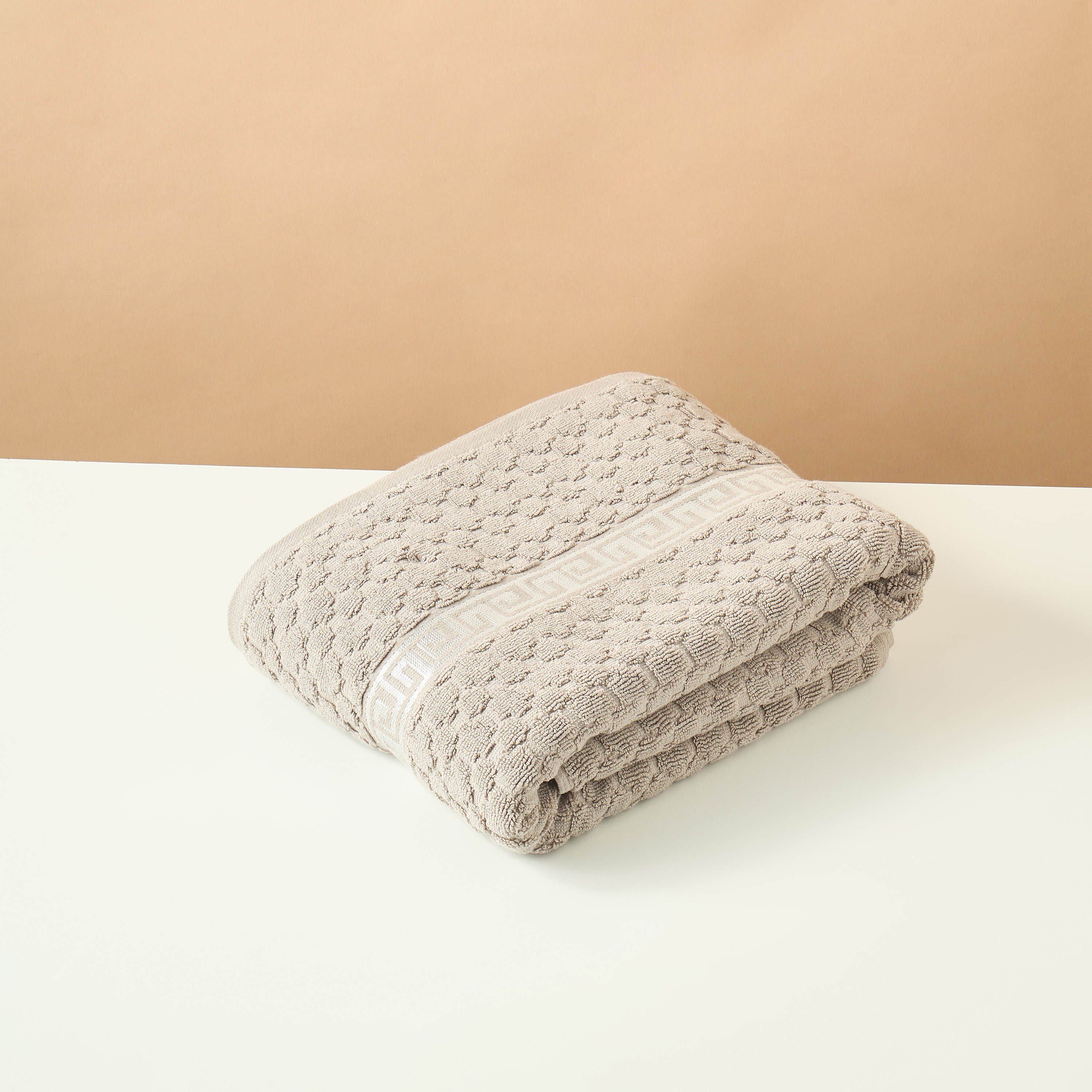 Gia Como Textured Bath Sheet - 150x90 cms-household-bathandlaundry-bathlinen-towels-image-3