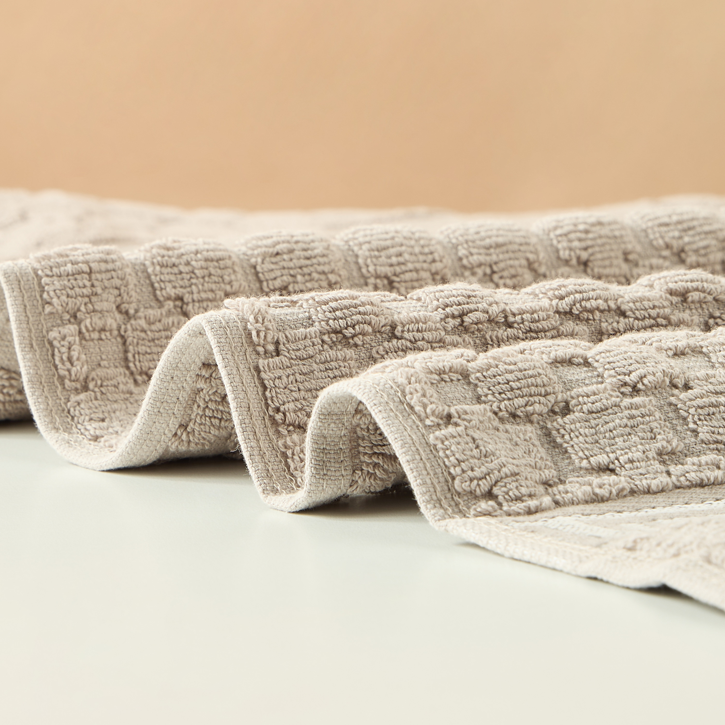 Gia Como Textured Bath Sheet - 150x90 cms-household-bathandlaundry-bathlinen-towels-image-6