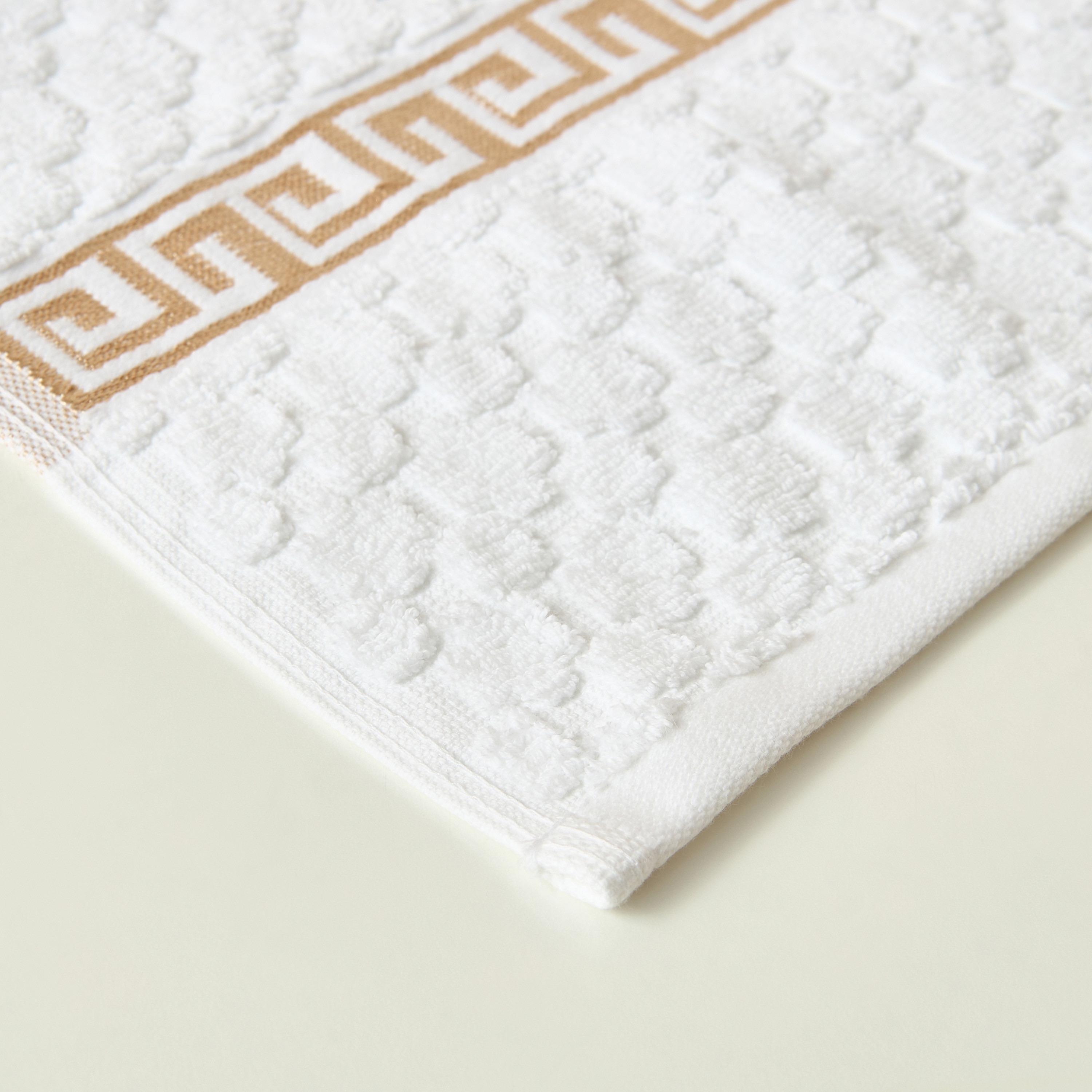 Gia Como Bath Towel-household-bathandlaundry-bathlinen-towels-image-4