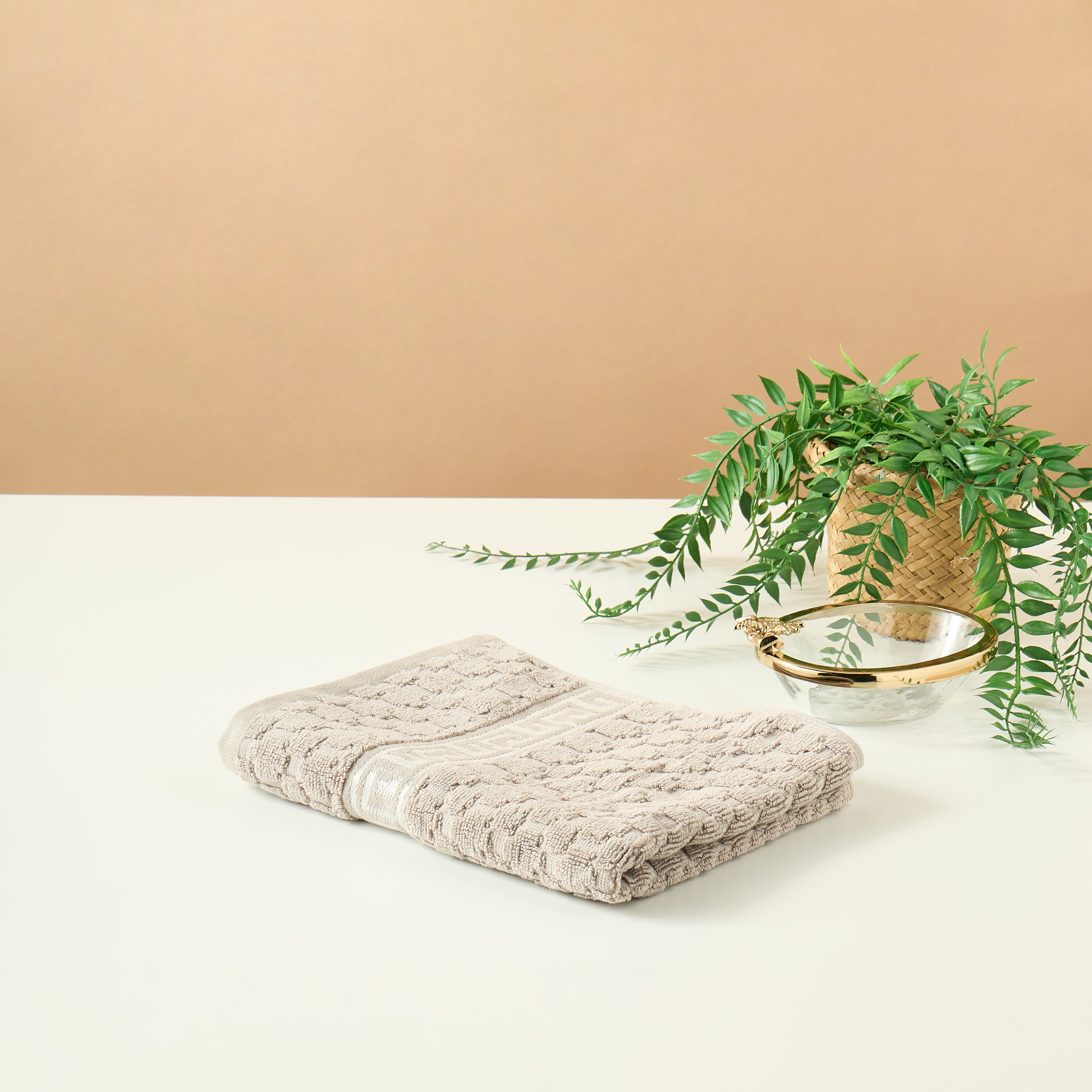 Gia Como Textured Hand Towel - 70x40 cms-household-bathandlaundry-bathlinen-towels-image-1