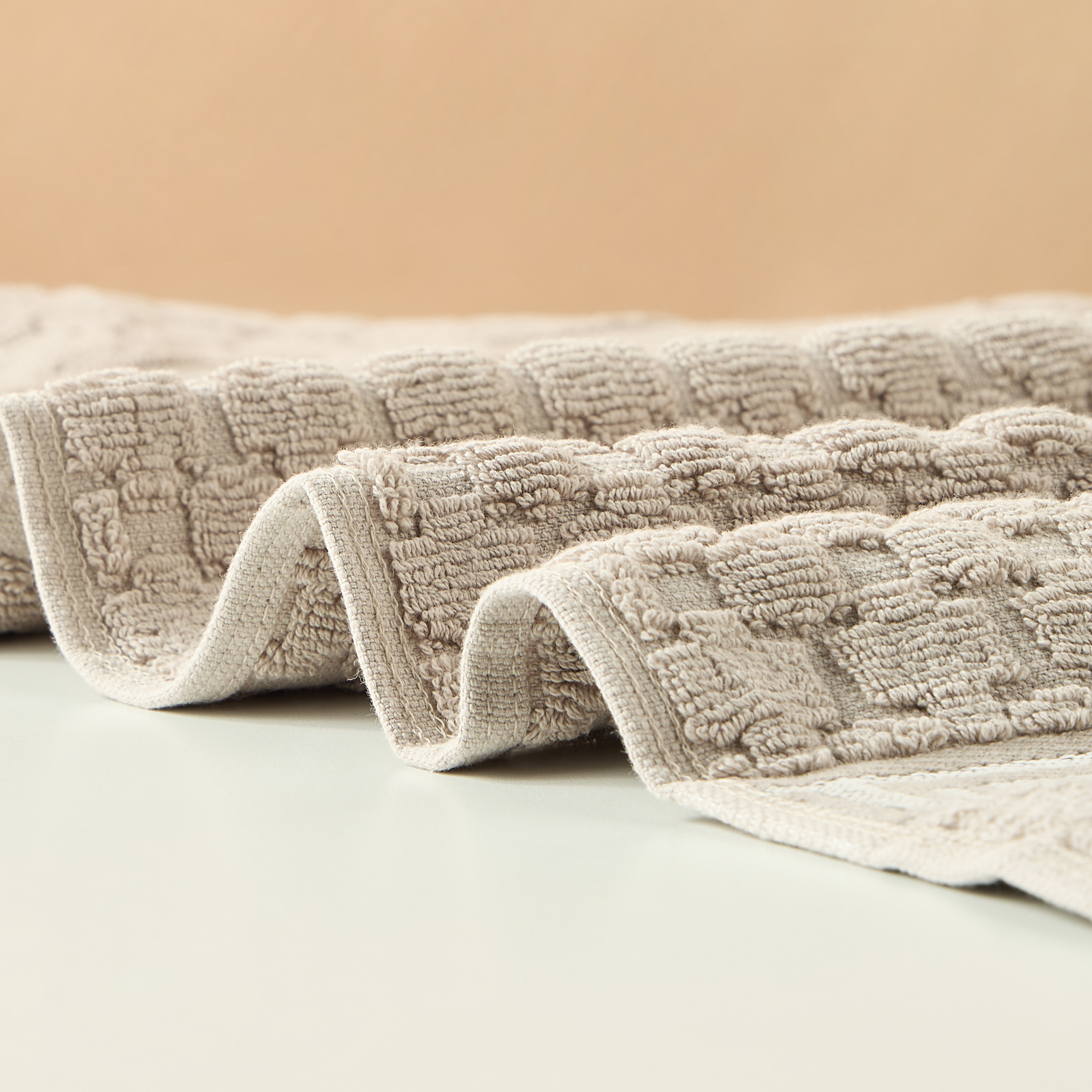 Gia Como Textured Hand Towel - 70x40 cms-household-bathandlaundry-bathlinen-towels-image-5