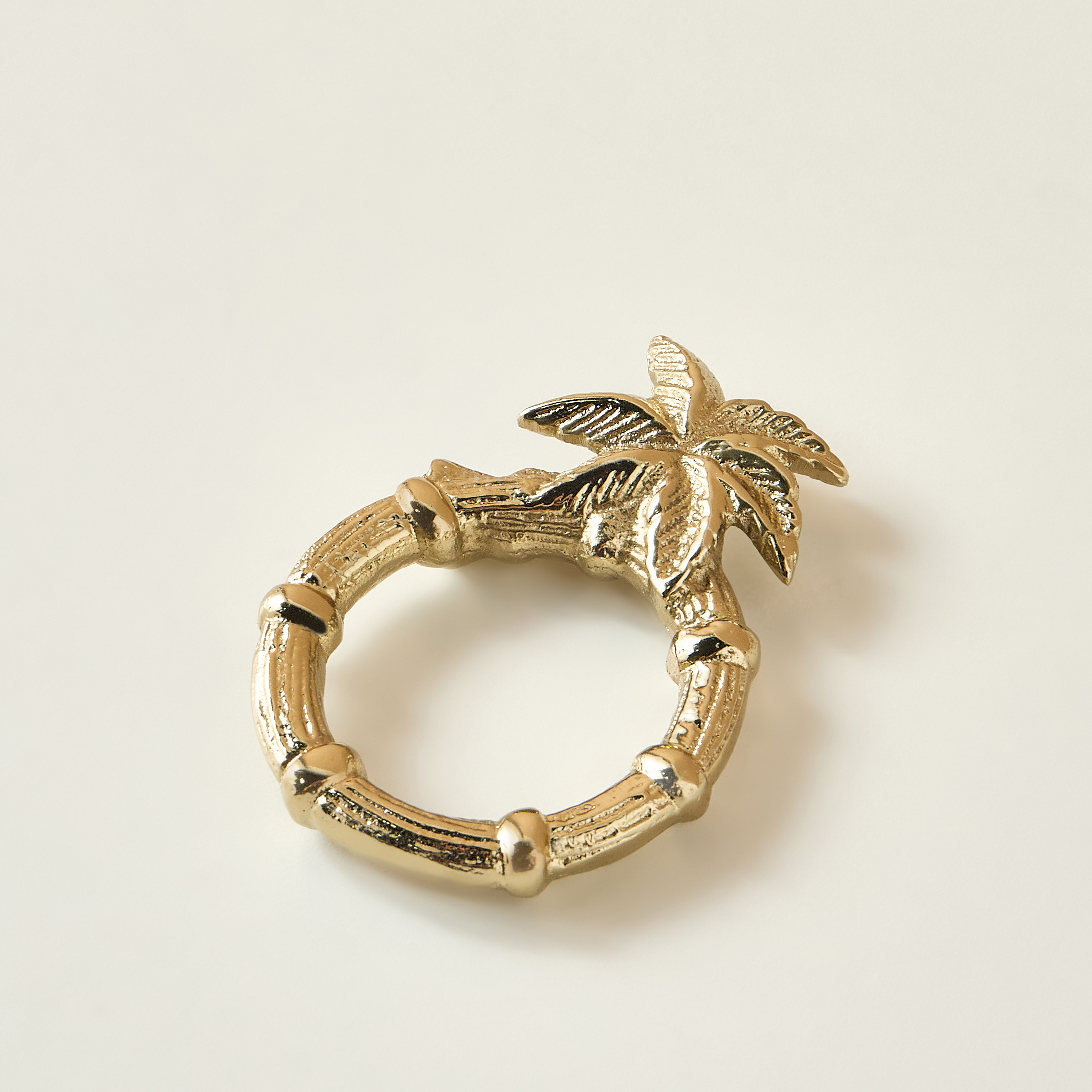 Metal Palm Napkin Ring - 5 cms-household-dining-tablelinen-napkinsandaccessories-image-3
