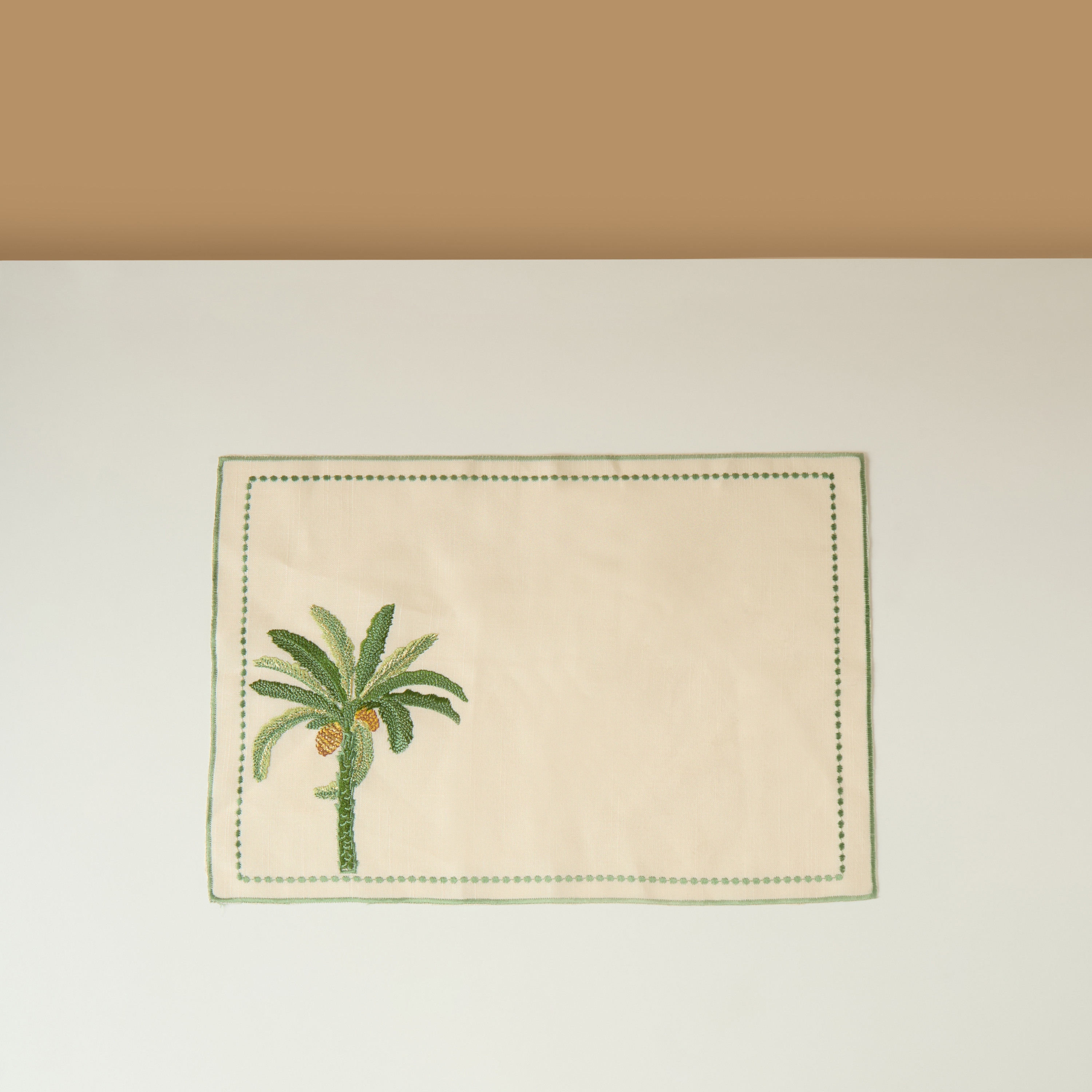 طقم لبادات صحون مطرزة بأشجار النخيل - 4 قطع - 45x30 سم-household-dining-tablelinen-placemats-image-4