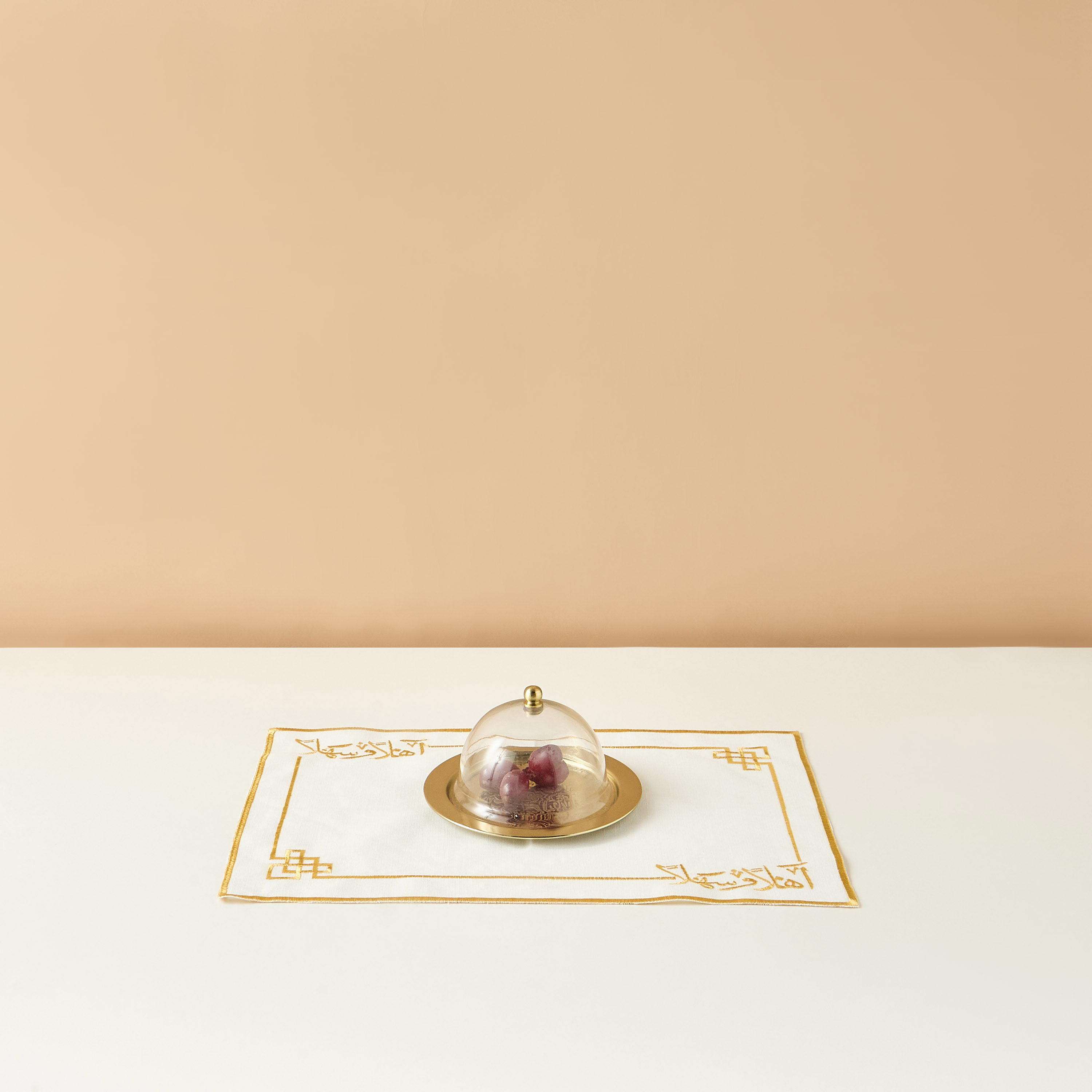 Farah Calligraphy Embroidered 4-Piece Placemat Set - 45x30 cms-household-dining-tablelinen-napkinsandaccessories-image-2