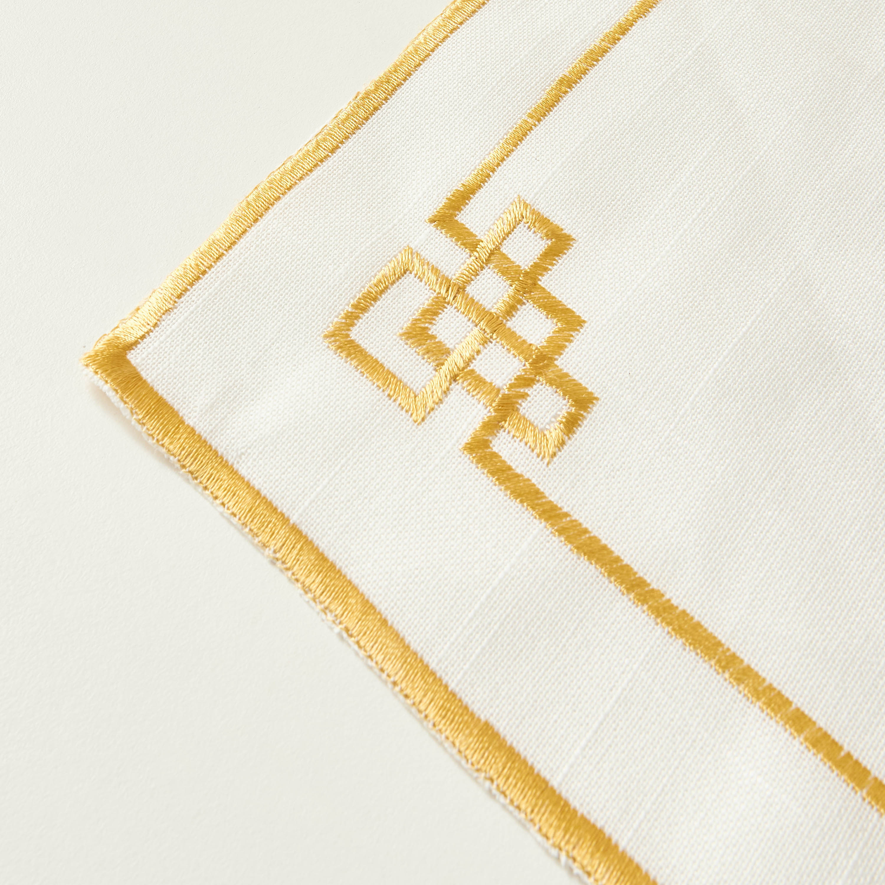 Farah Calligraphy Embroidered 4-Piece Placemat Set - 45x30 cms-household-dining-tablelinen-napkinsandaccessories-image-6
