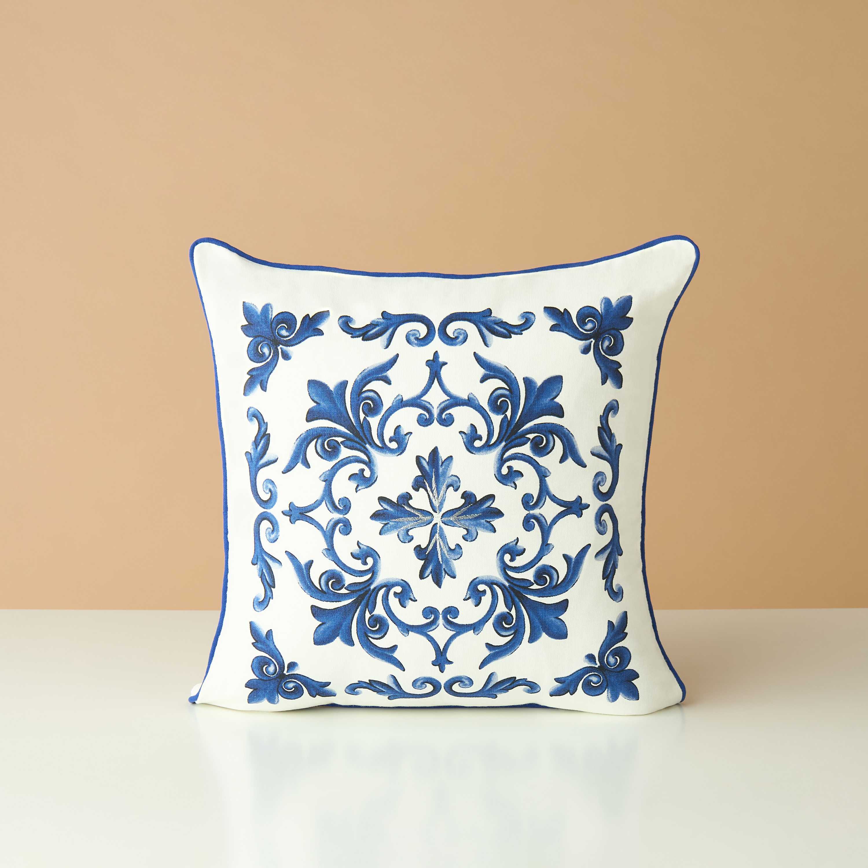 Gia Como Printed Filled Cushion - 50x50 cms-household-cushionsandthrows-filledcushions-decorativecushions-image-1