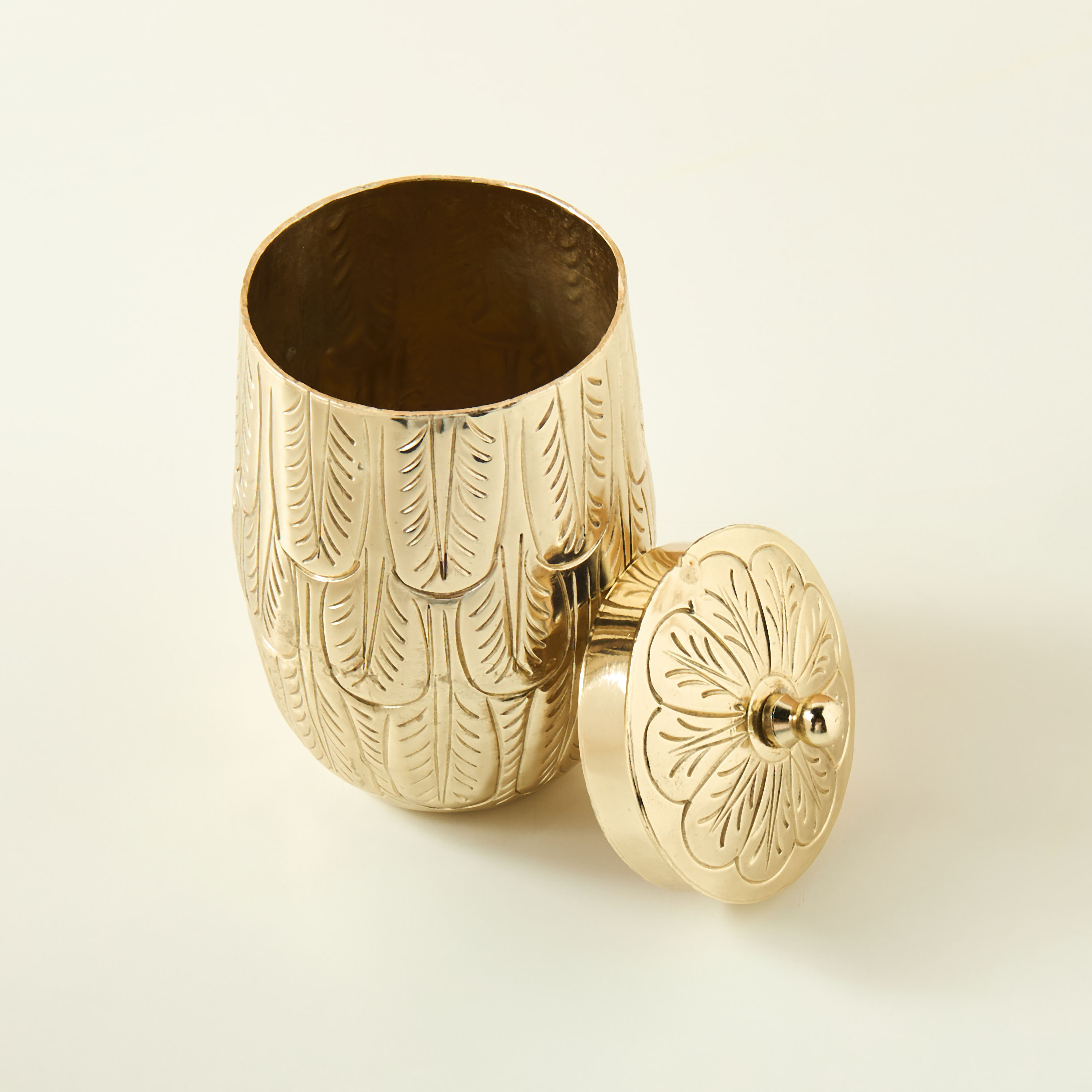 Gia Como Textured Decorative Jar - 21x25 cms-household-decor-candleholdersandlanterns-image-3