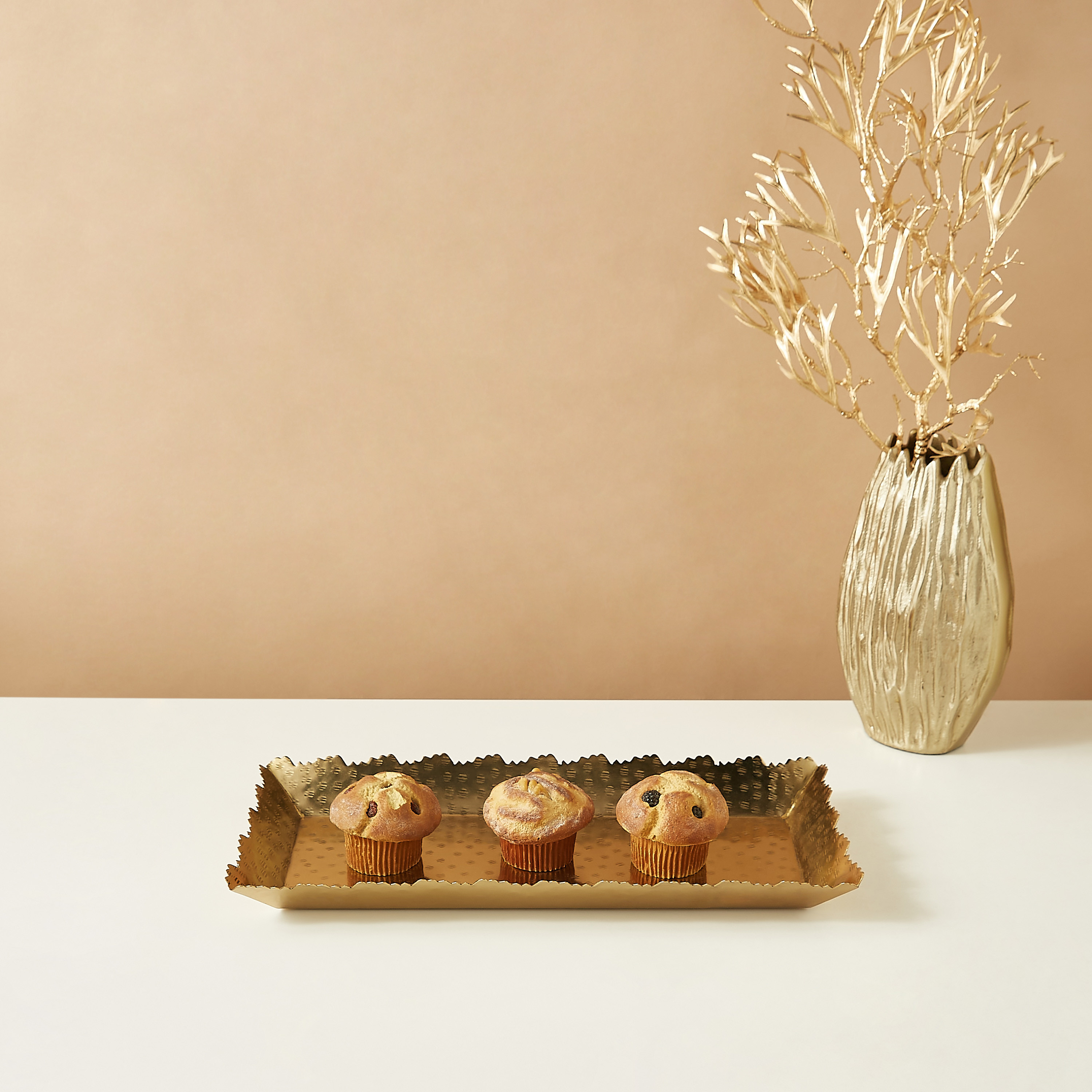 Gia Como Embossed Serving Tray-household-dining-serveware-servingtrays-image-1