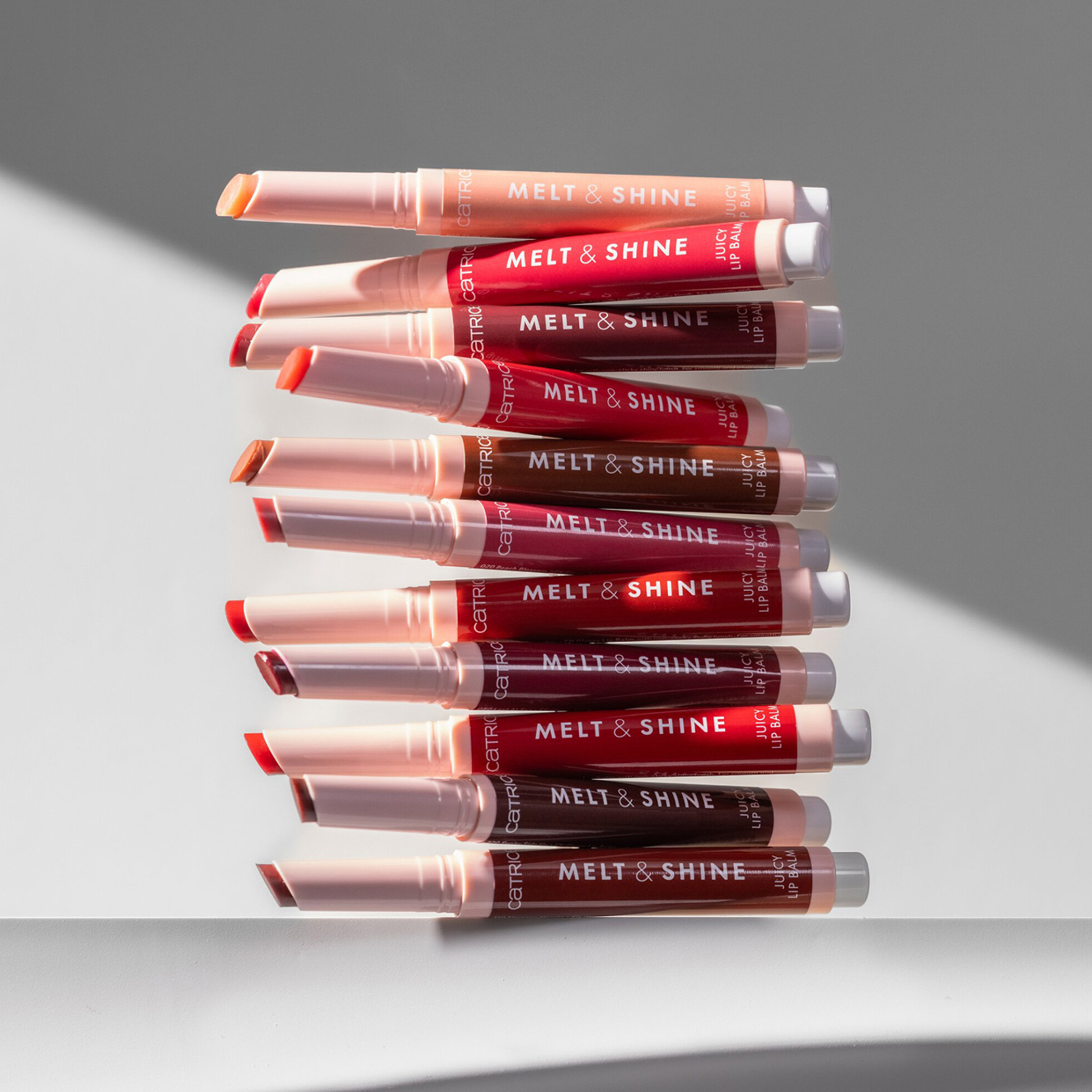 بلسم الشفاه ميلت آند شاين جوسي من كاتريس - 1.3 جم-beautyandpersonalcare-makeup-lips-lipglossesandbalms-image-12