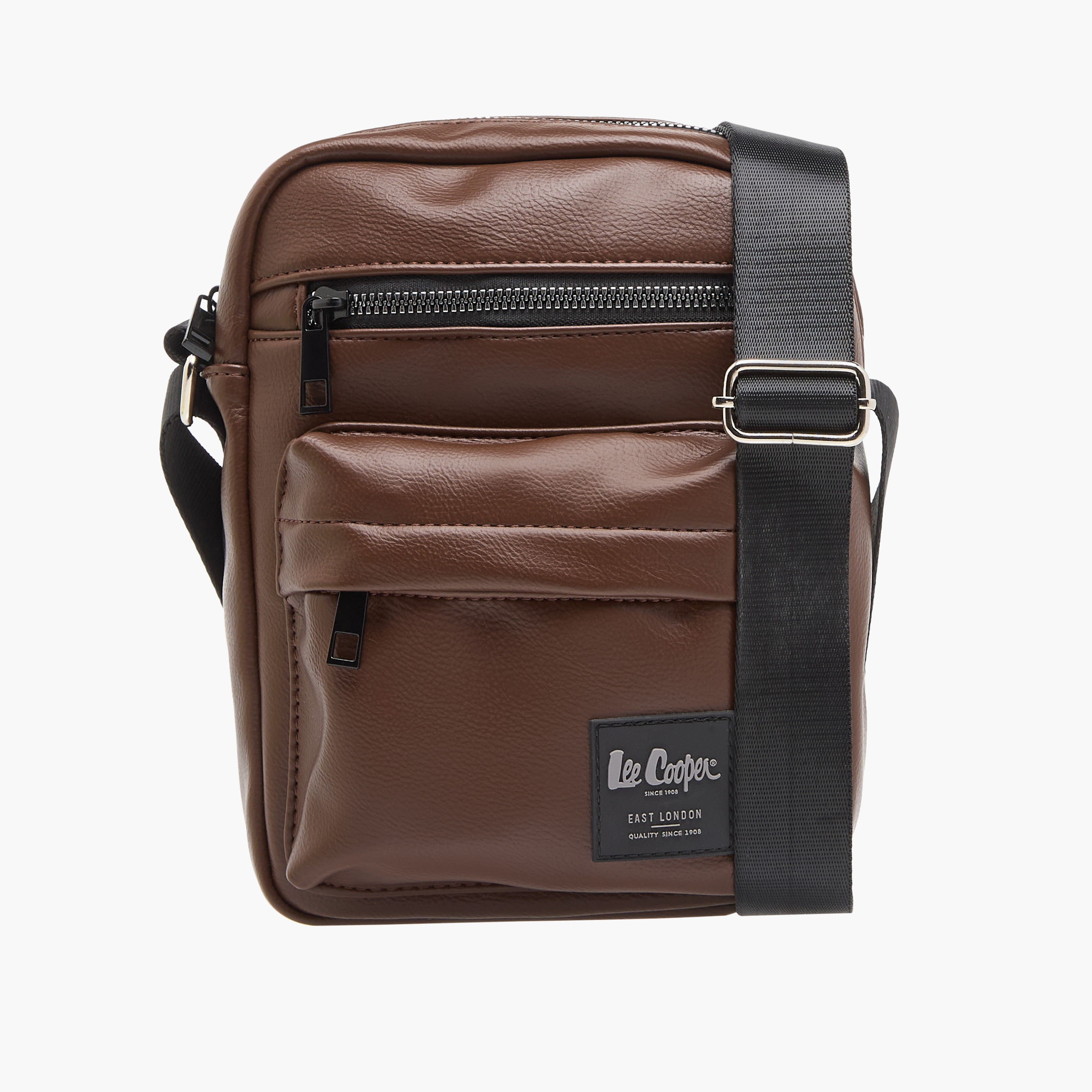 شنطة كروس بودي بارزة الملمس بحزام قابل للتعديل وسحّاب إغلاق من لي كوبر-men-bags-image-1