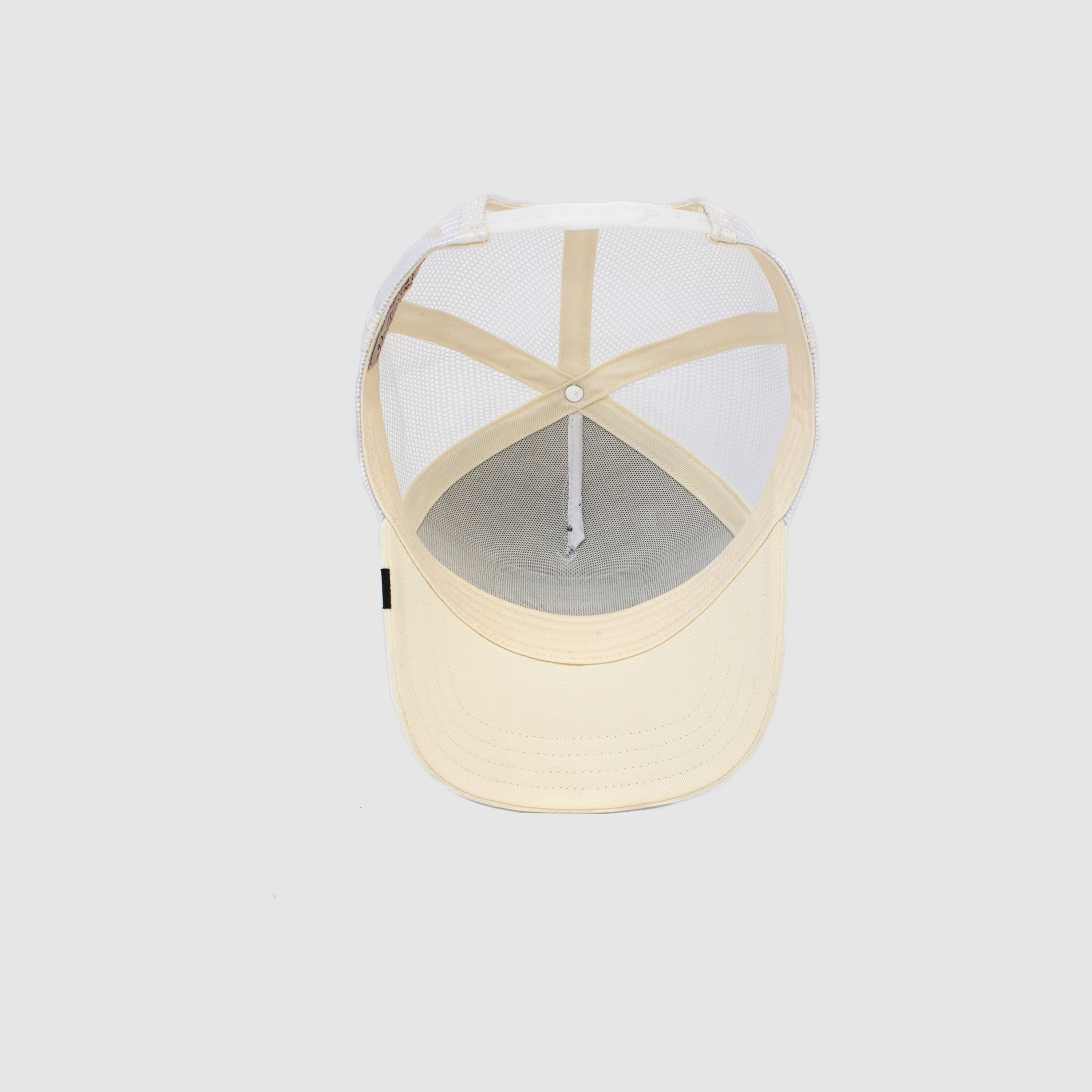 قبعة سائق شاحنة مطرزة باللون الكريمي مع قفل بلاستيكي خلفي من جورين-women-clothingaccessories-capsandhats-image-5