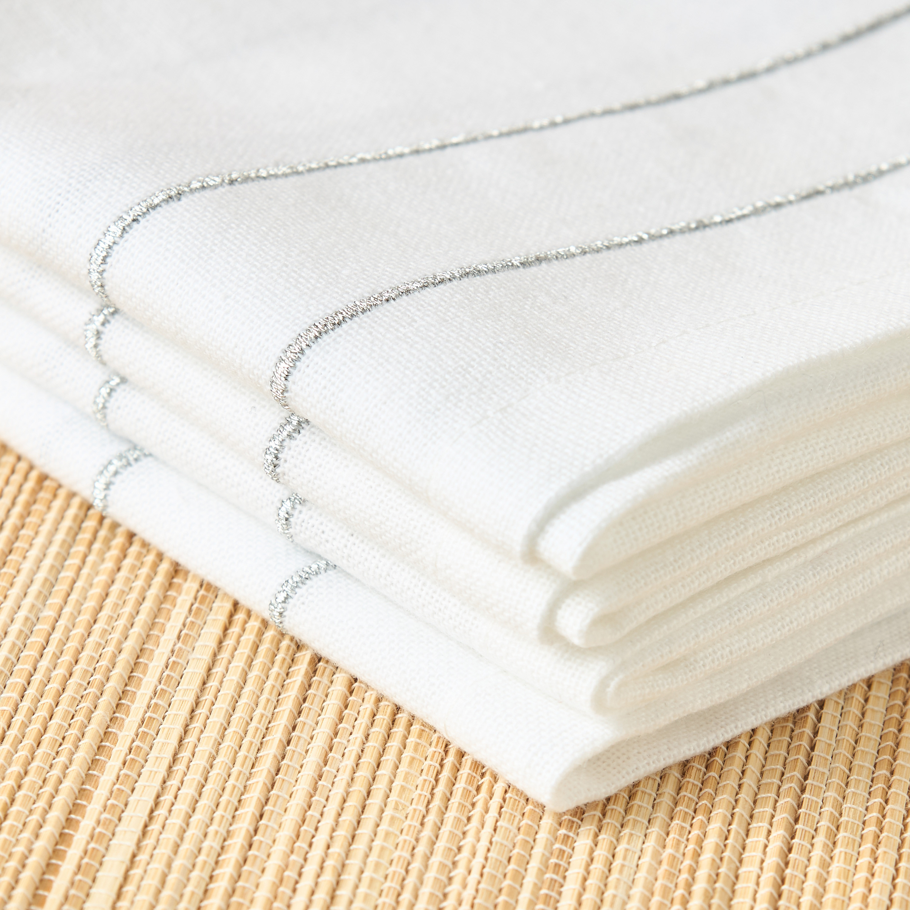 Gia 4-Piece Embroidered Napkin Set - 42x42 cms-household-dining-tablelinen-napkinsandaccessories-image-4