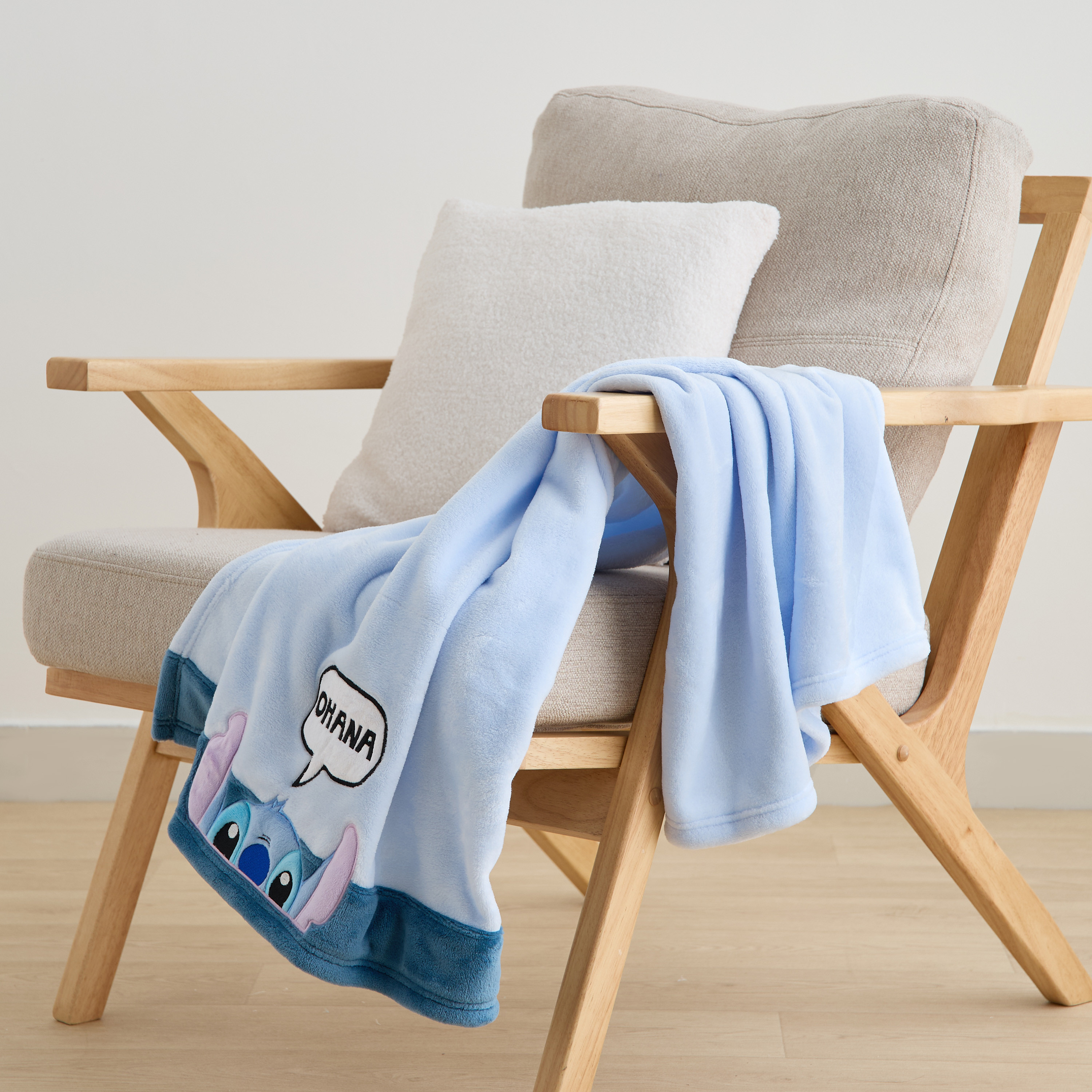 Disney Peek a Boo Stitch Print Blanket - 76x102 cm-baby-nursery-blanketsandswaddles-blanketsandquilts-image-2