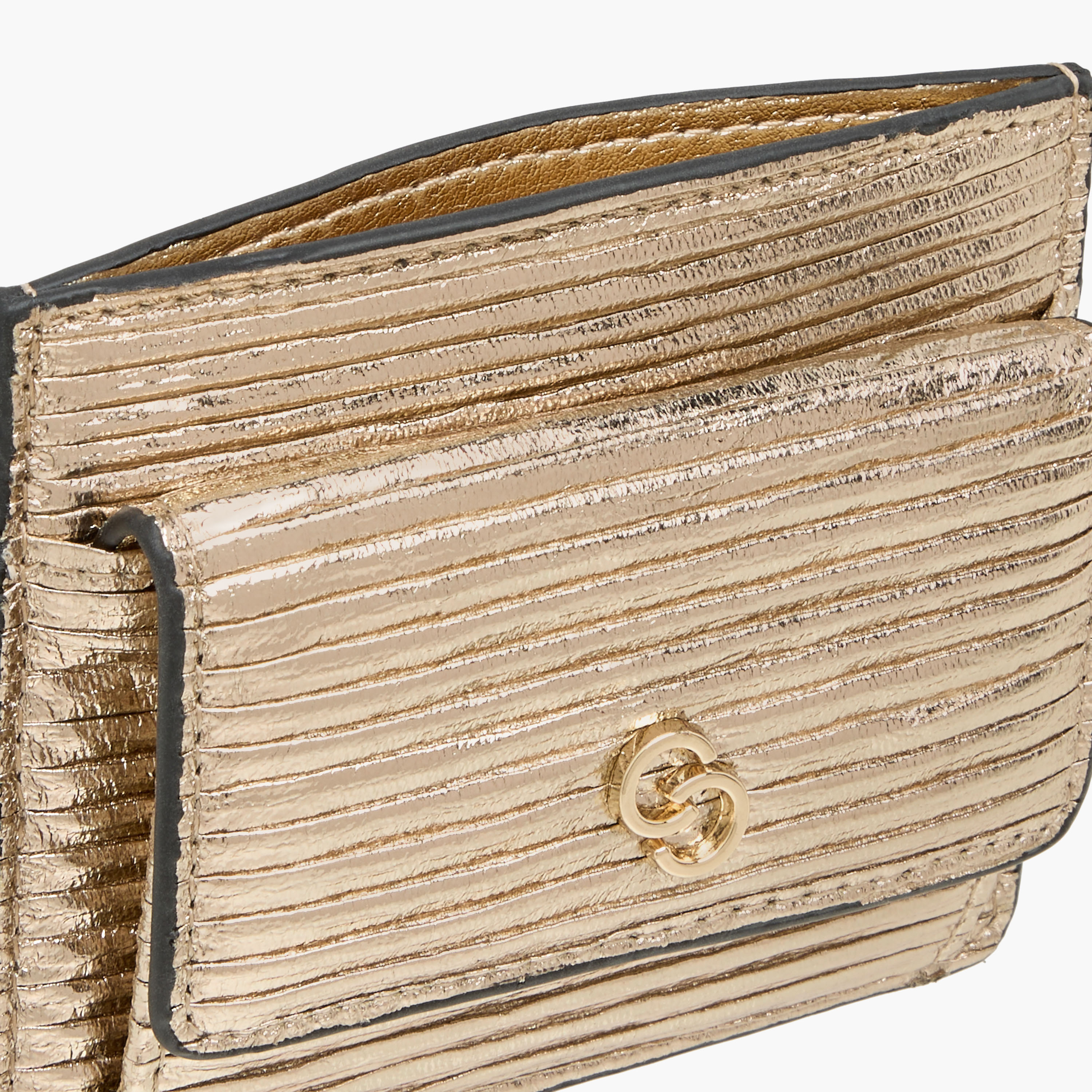 محفظة مجعدة بارزة الملمس بزر إغلاق من سيليست-women-bagsandwallets-wallets-image-3