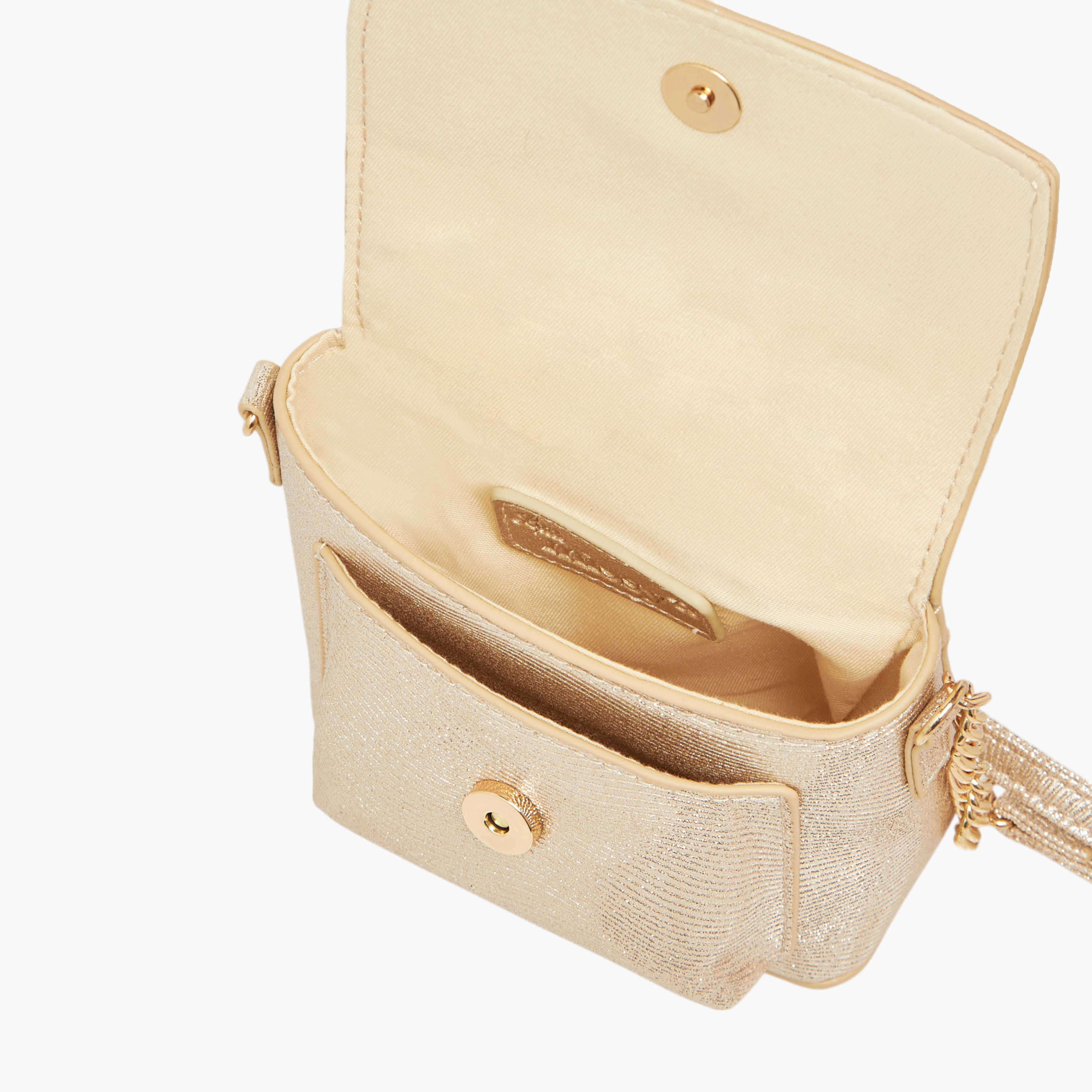 شنطة كروس بودي مزينة بحزام سلسلة وزر إغلاق من ليتل ميسي-girls-accessories-bags-image-6